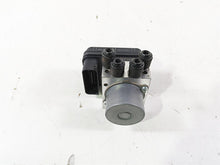 Load image into Gallery viewer, 2021 Yamaha Tenere 700 XTZ7 Abs Brake Pump Unit Module BW3-85930-09-00 | Mototech271
