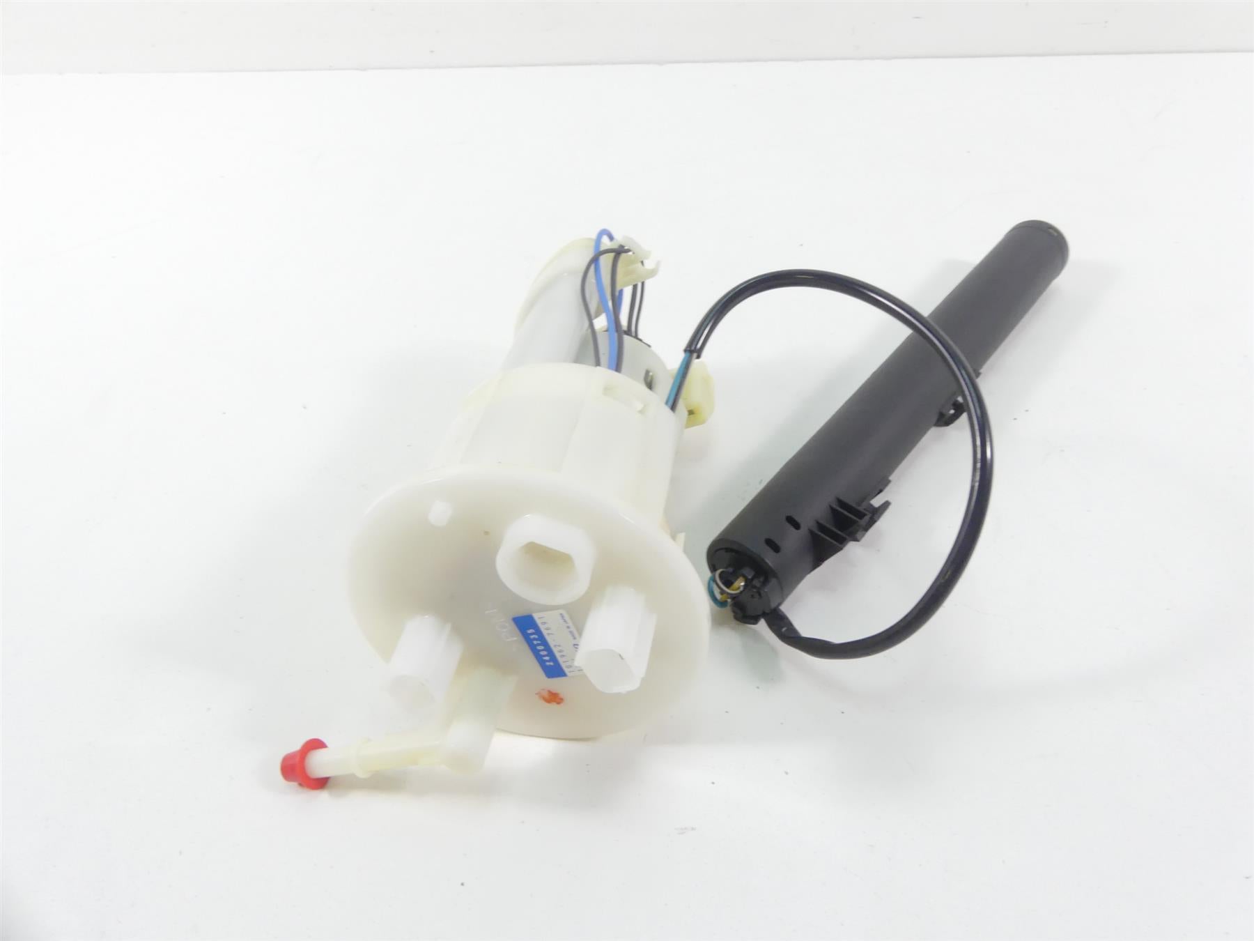 2013 Triumph Street Triple 675R Fuel Gas Pump & Level Sending Unit T2400735 {{ shop.shopifyCountryName }} - Mototech271