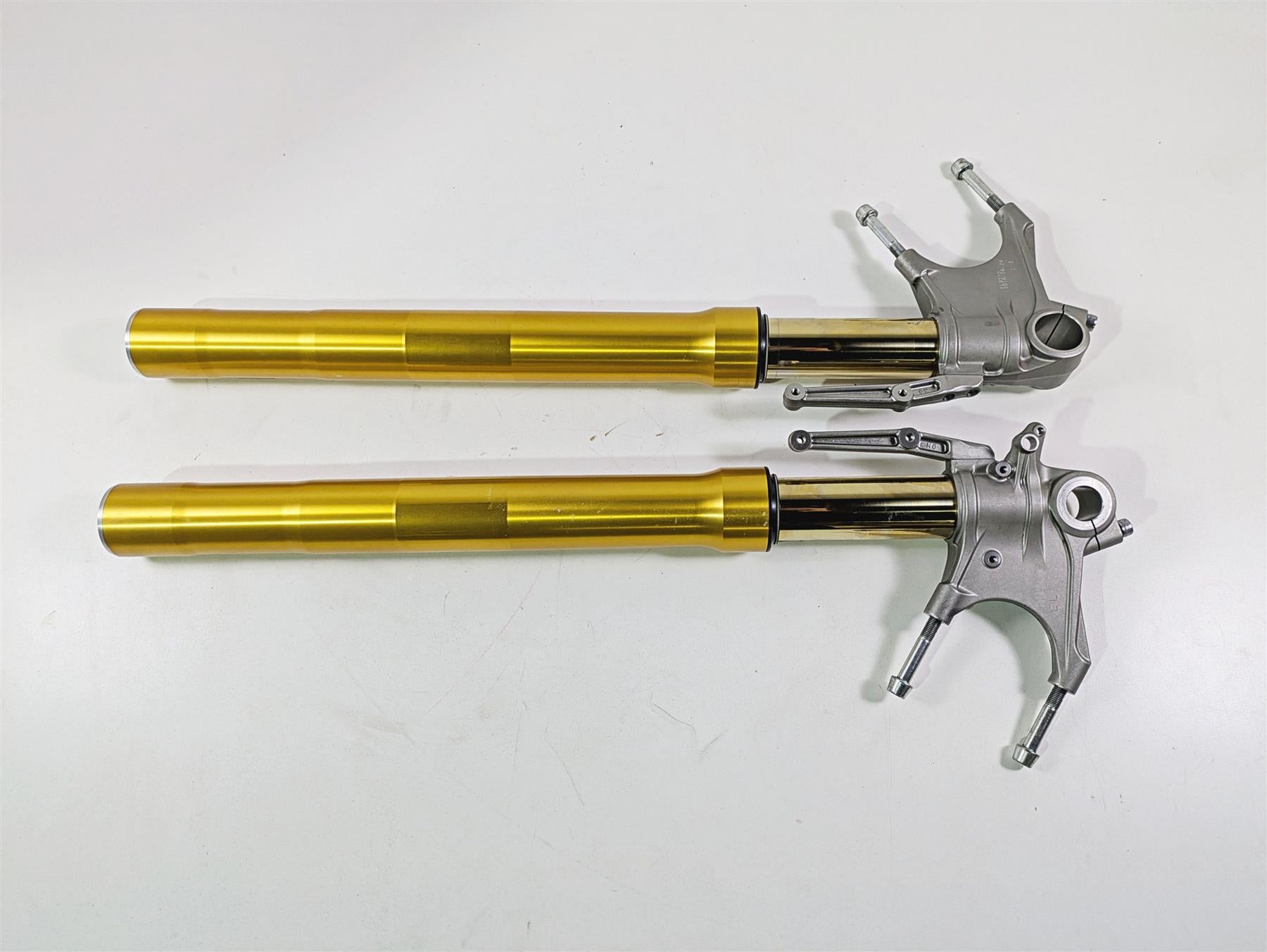 2019 Ducati Supersport 939 S Ohlins Front Fork Leg Set READ 34520881A 34420881A {{ shop.shopifyCountryName }} - Mototech271