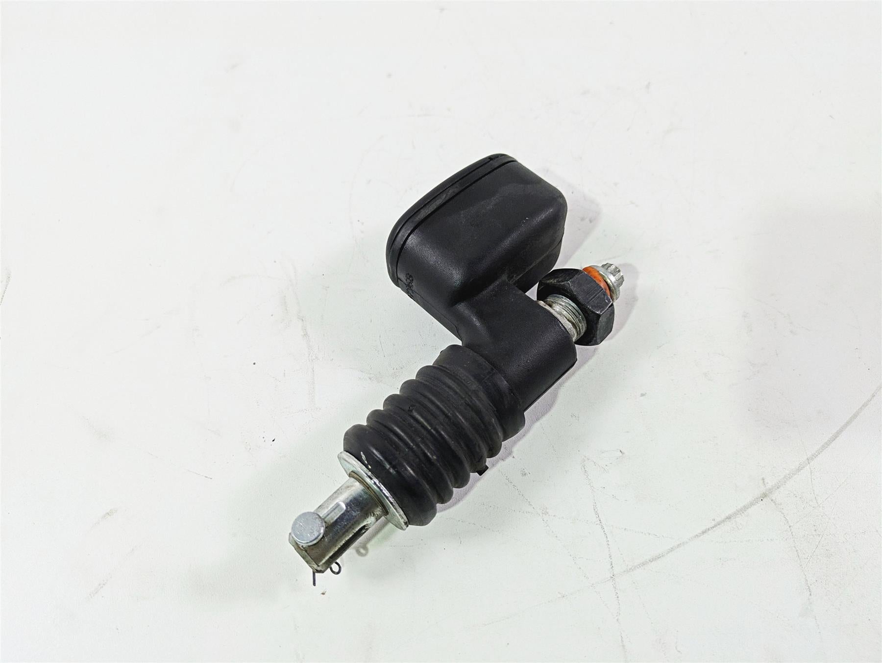 2017 Harley Softail Heritage Classic FLSTC Rear Brake Master Cylinder 41767-05E {{ shop.shopifyCountryName }} - Mototech271