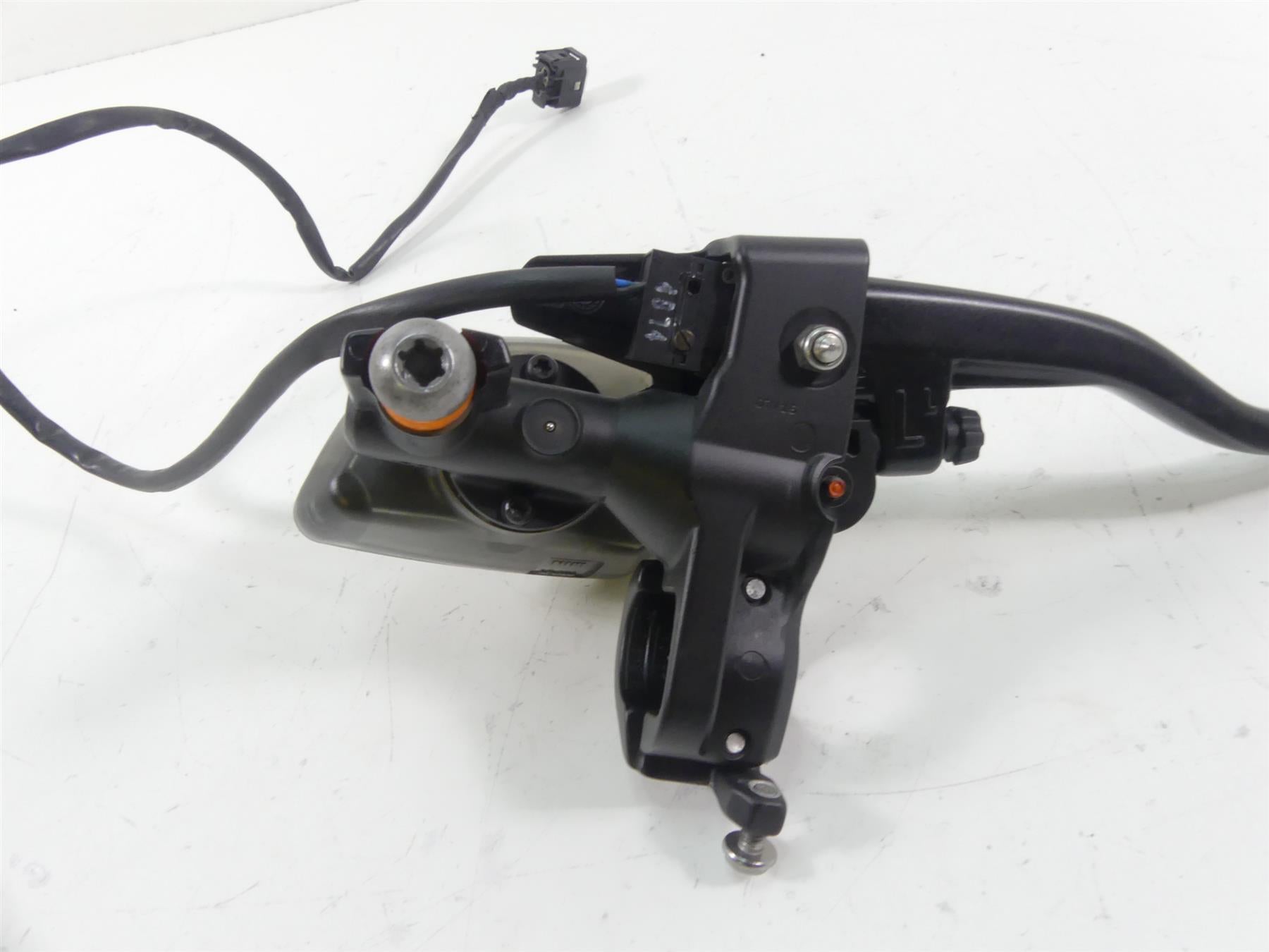 2015 BMW K1600GT K48 Clutch Master Cylinder + Lever 32728533722 {{ shop.shopifyCountryName }} - Mototech271