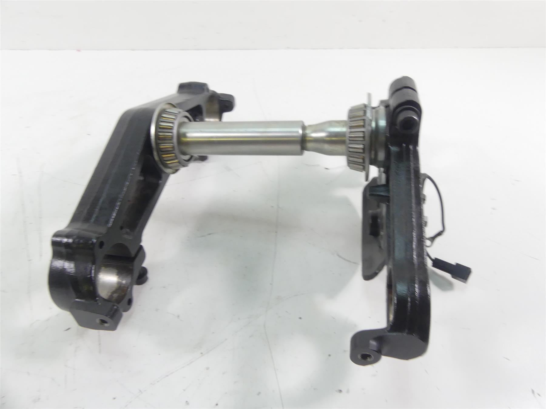 2016 Harley Touring FLTRX Road Glide Upper Lower Triple Tree Riser Set 45900024 {{ shop.shopifyCountryName }} - Mototech271