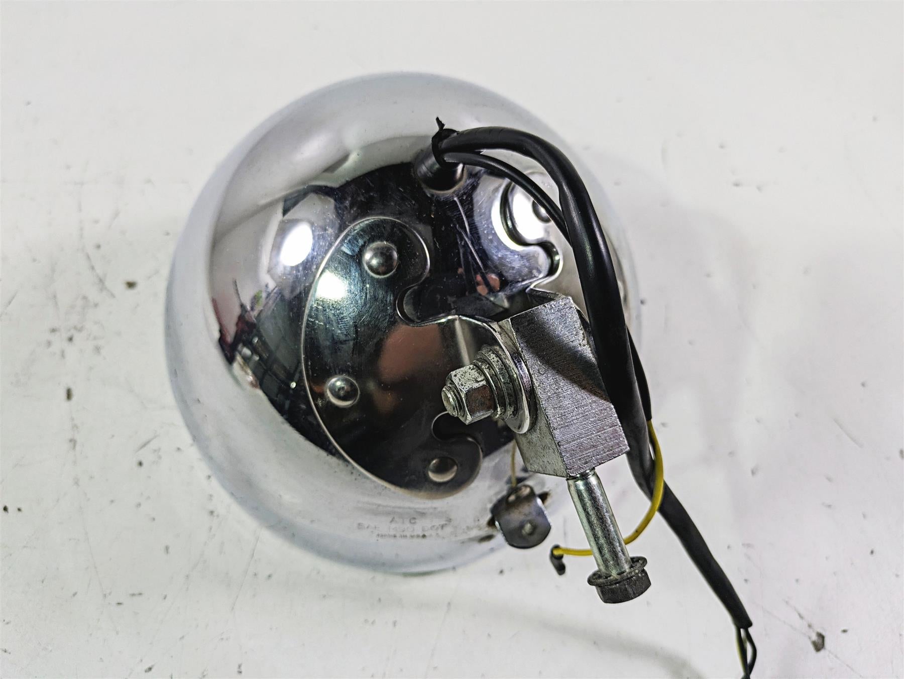 2002 Harley FLSTC Softail Heritage 7" Led Bulb Chrome Headlight Bucket 69748-05 {{ shop.shopifyCountryName }} - Mototech271