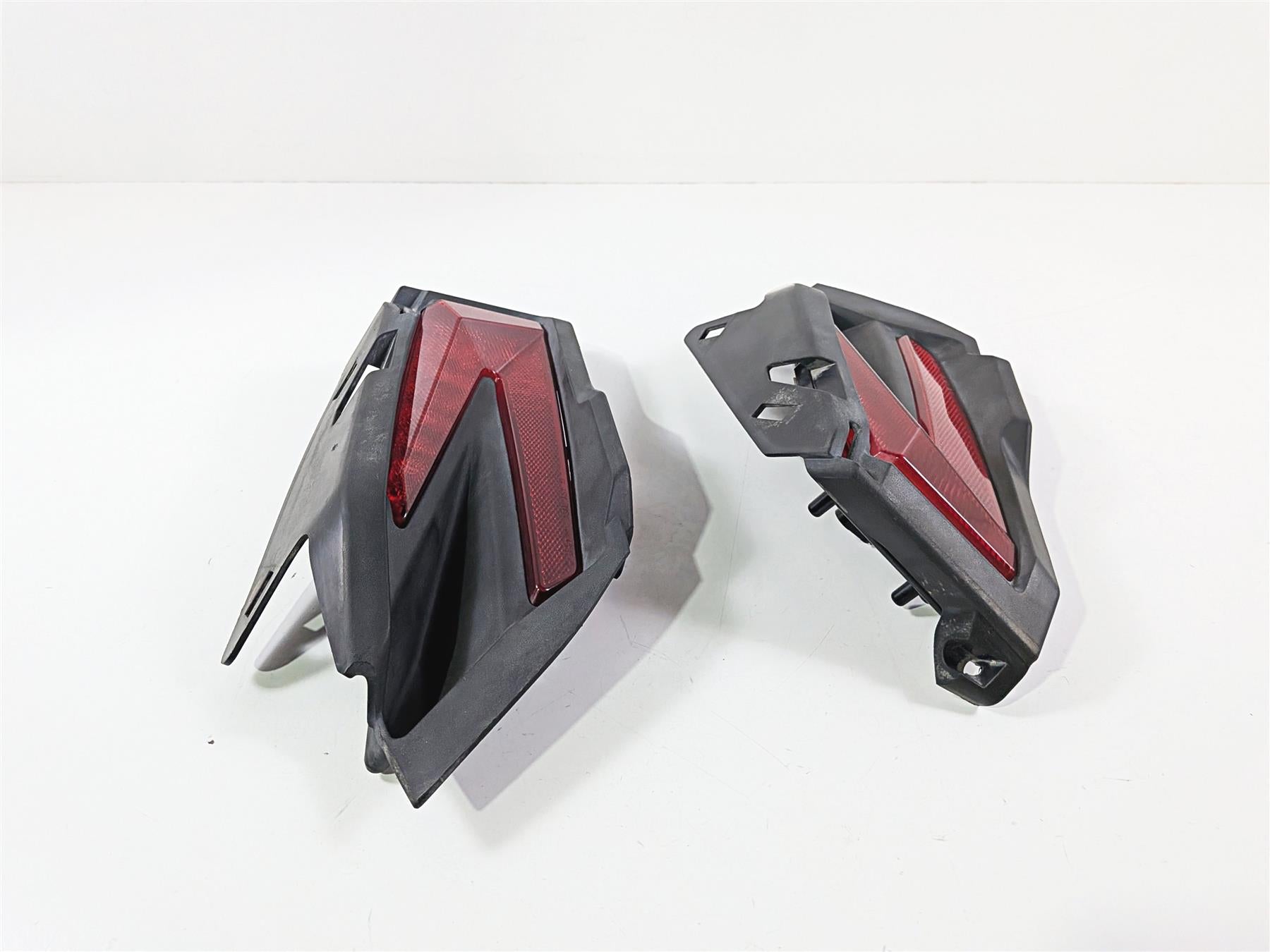 2018 Can Am Maverick X3 XRS Turbo R Taillight Tail Light 710004743 710004744-Mototech271