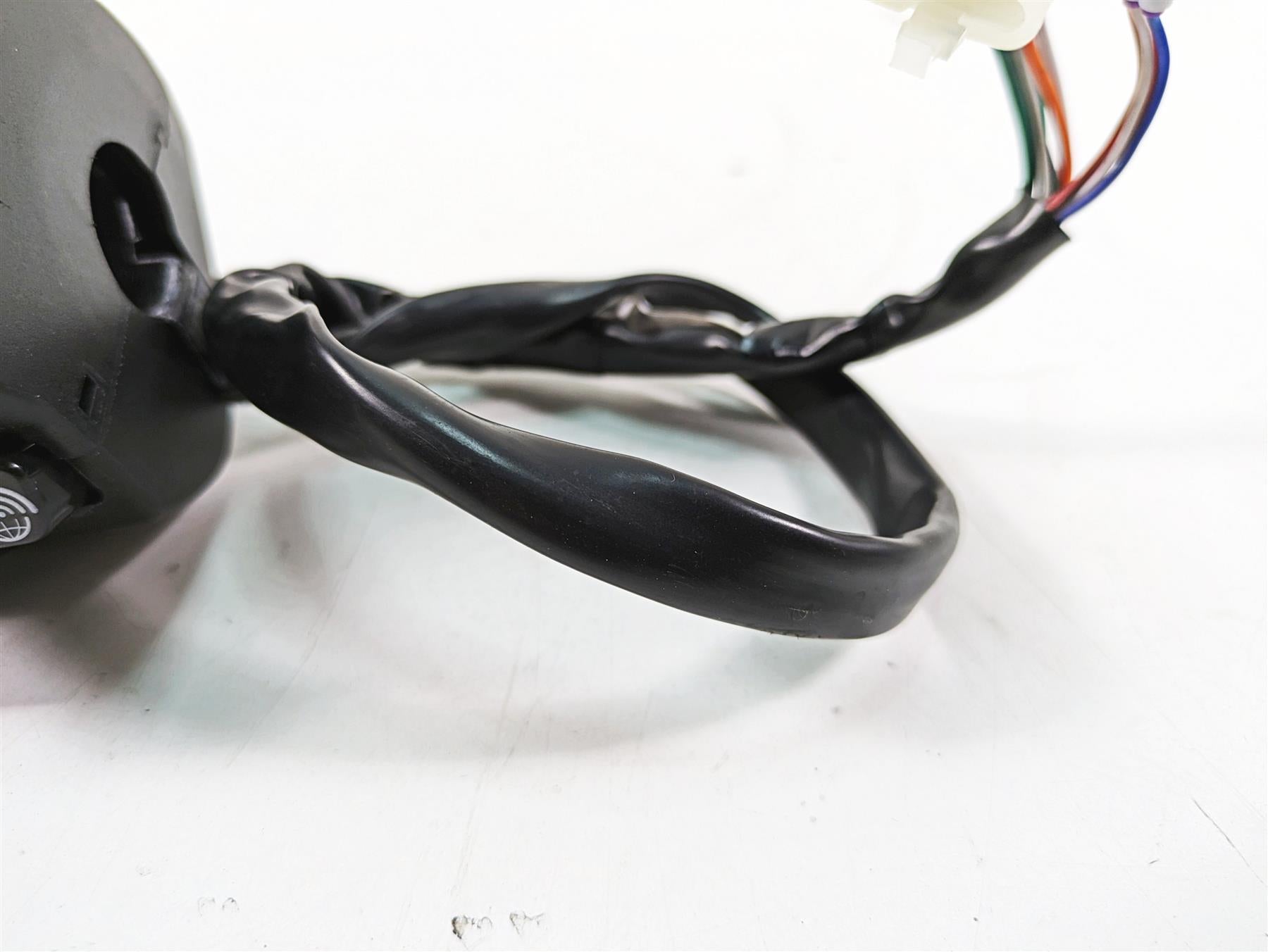 2020 Aprilia Tuono V4 Factory Left Light Hand Control Switch 2D0002965 {{ shop.shopifyCountryName }} - Mototech271