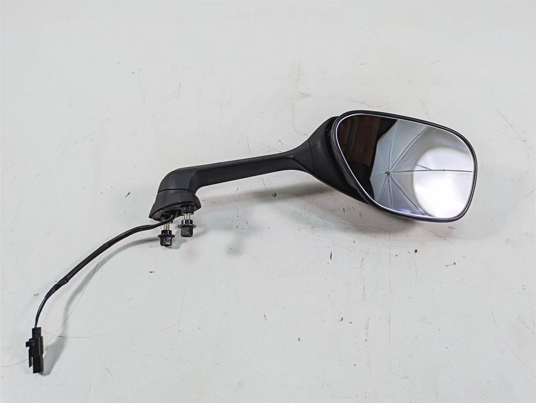 2022 Suzuki GSXR 750 Right Rear View Mirror Blinker - Read 56500-47H01 {{ shop.shopifyCountryName }} - Mototech271