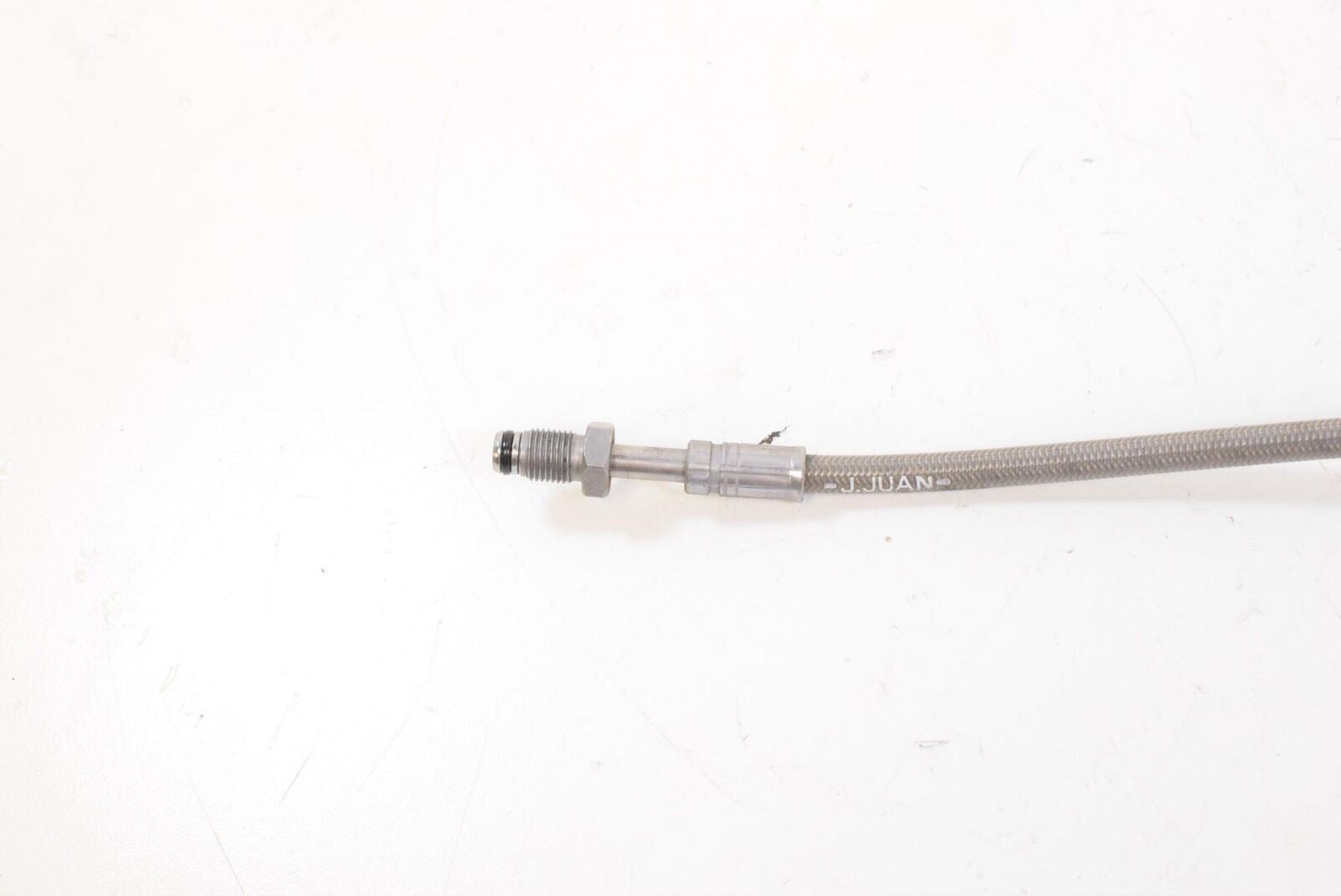 2016 BMW R1200R R1200 R K53 Clutch Line Pipe Hose 21528524925 {{ shop.shopifyCountryName }} - Mototech271