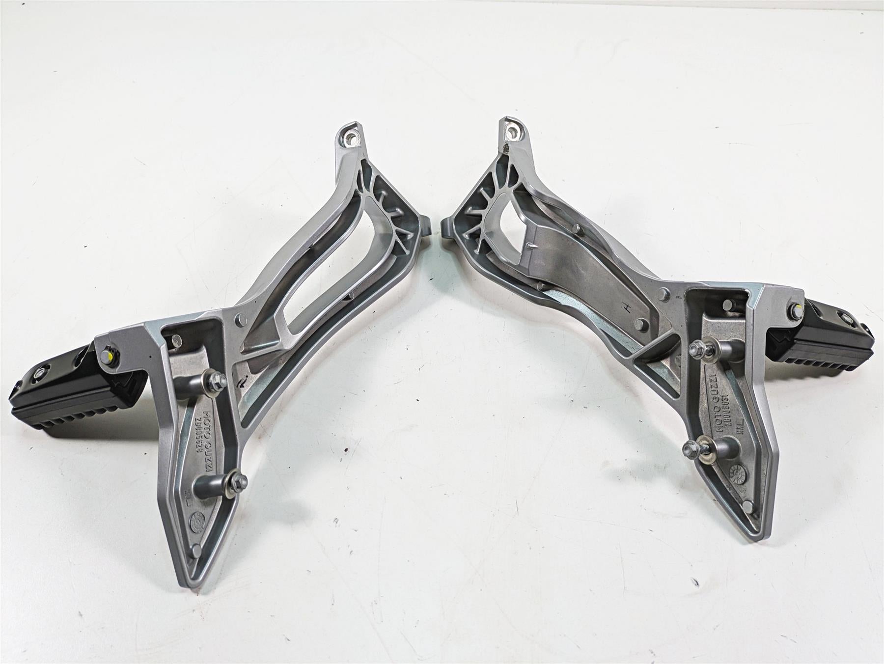 2020 Moto Guzzi V85 TT Adventure Rear Passenger Footpeg Rest Set 2B005628 {{ shop.shopifyCountryName }} - Mototech271