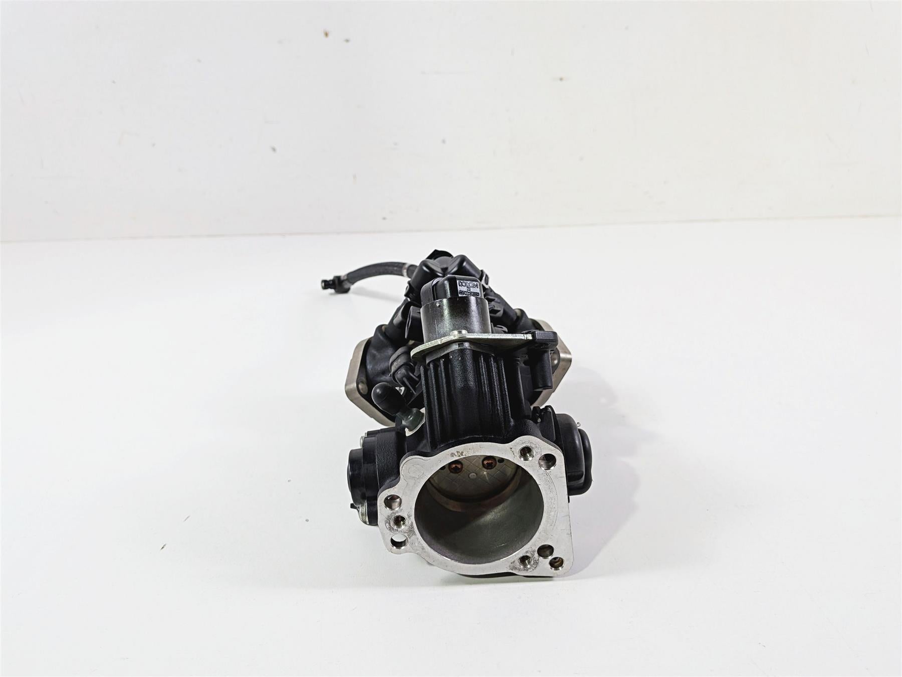 2009 Harley FXCWC Softail Rocker Throttle Body Fuel Injection 27708-06 27618-06 {{ shop.shopifyCountryName }} - Mototech271