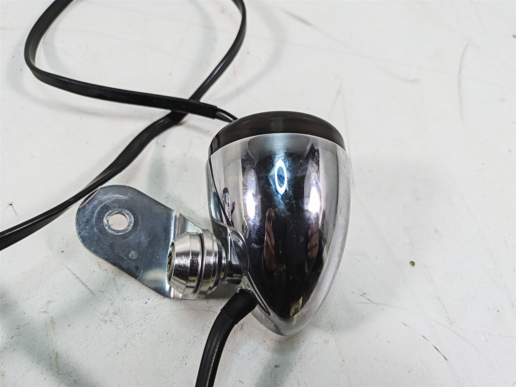 2012 Harley FLD Dyna Switchback Front Led Turn Signal Smoke Blinker Set 68972-00 {{ shop.shopifyCountryName }} - Mototech271