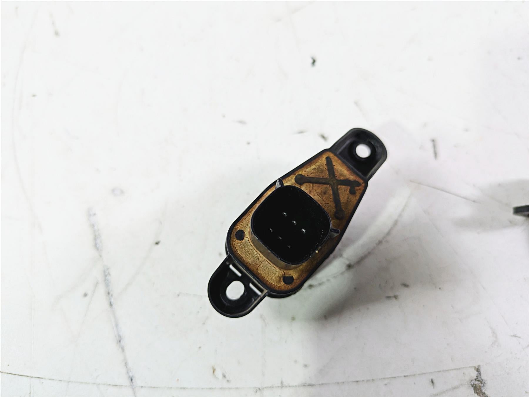 2015 Harley Touring FLHTKL E -Glide Low Auxiliary Switch Button Set 69200172 {{ shop.shopifyCountryName }} - Mototech271