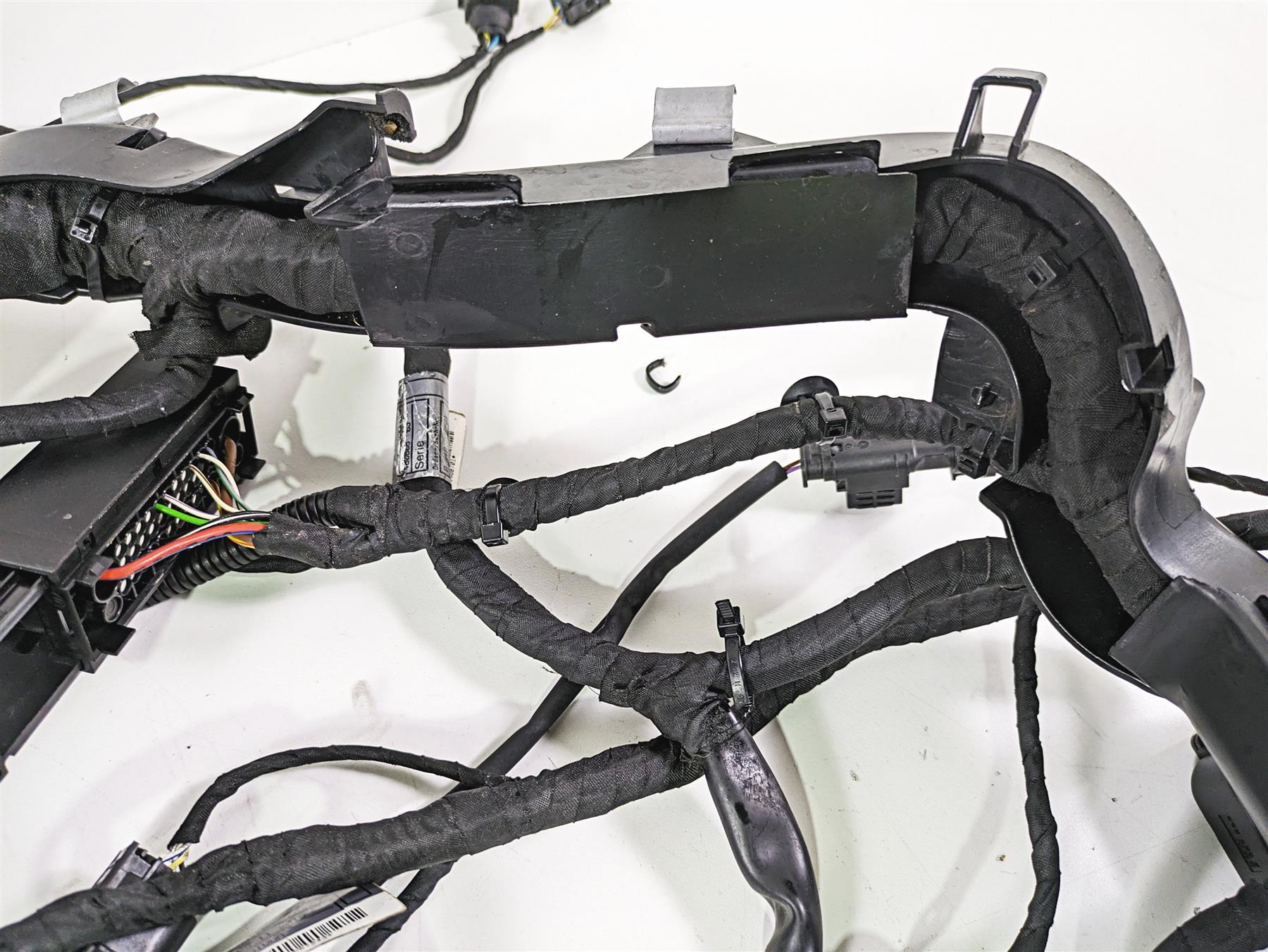 2014 BMW R1200 RT RTW K52 Main & Engine Wiring Harness Central Locking ESA 61118554241 {{ shop.shopifyCountryName }} - Mototech271