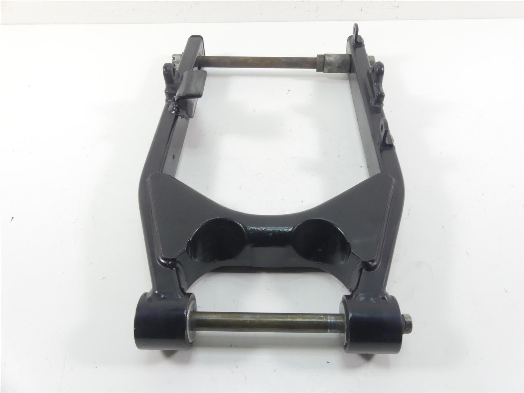 2003 Harley Dyna 100TH FXDL Low Rider Rear Swingarm Swing Arm + Axle 47820-00A {{ shop.shopifyCountryName }} - Mototech271