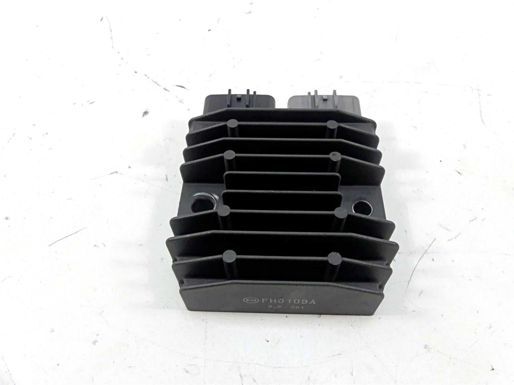 2010 Kawasaki ZX1400 ZX14 R Ninja Rectifier Voltage Regulator FH010BA 21066-0008 {{ shop.shopifyCountryName }} - Mototech271