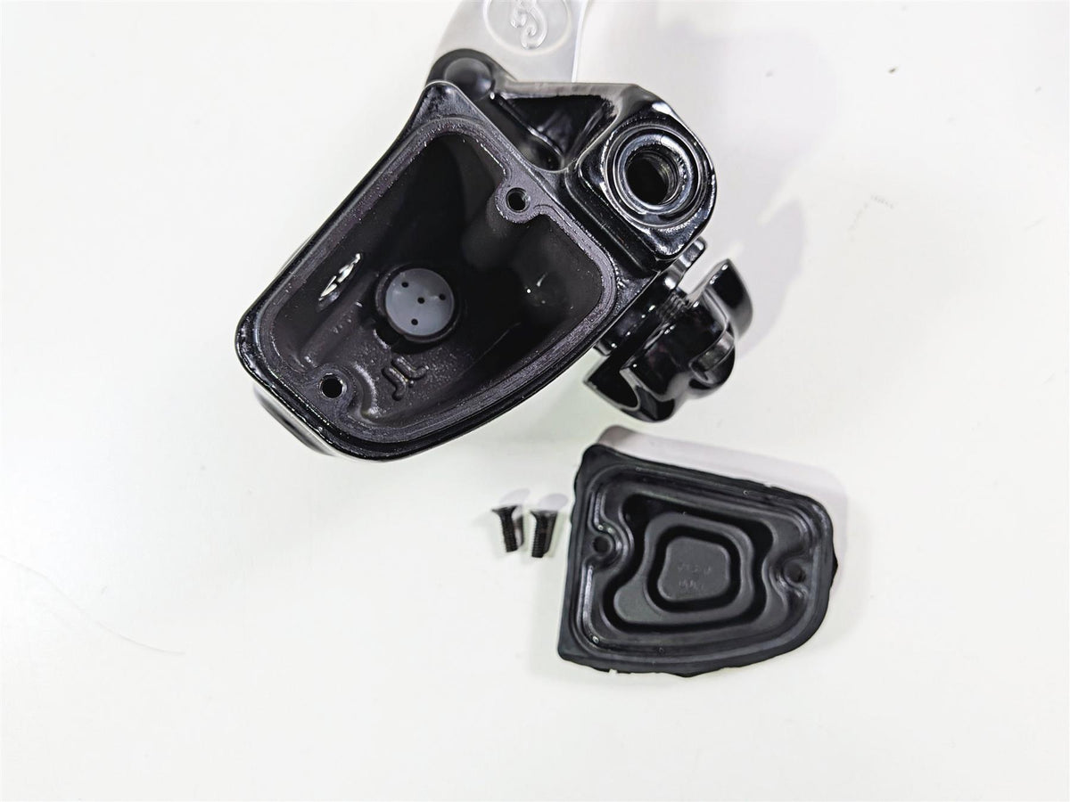 2021 Indian Scout 1200 Front Brake Master Cylinder Pump Lever 1913556 1913924 {{ shop.shopifyCountryName }} - Mototech271
