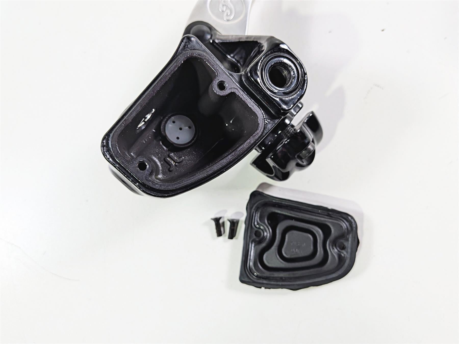 2021 Indian Scout 1200 Front Brake Master Cylinder Pump Lever 1913556 1913924 {{ shop.shopifyCountryName }} - Mototech271