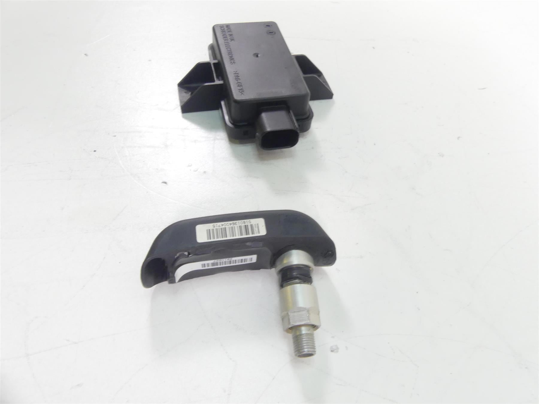 2013 BMW R1200GS GSW K50 Rdc Module Unit & Front Tire Sensor 65758546222 {{ shop.shopifyCountryName }} - Mototech271