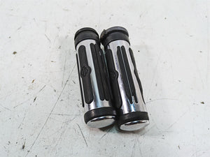 2008 Harley FLHTCU Electra Glide Oem Chrome Rubber Hand Grip Set 56246-08 | Mototech271
