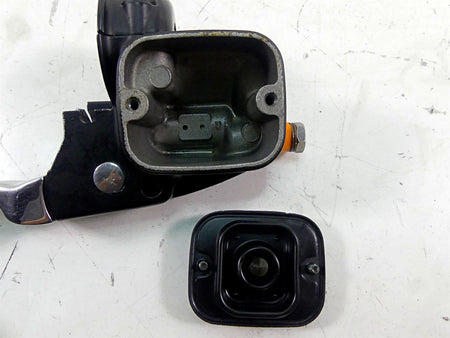 2002 Harley Touring FLHTC Electra Glide Front Brake Master Cylinder 41700737 {{ shop.shopifyCountryName }} - Mototech271