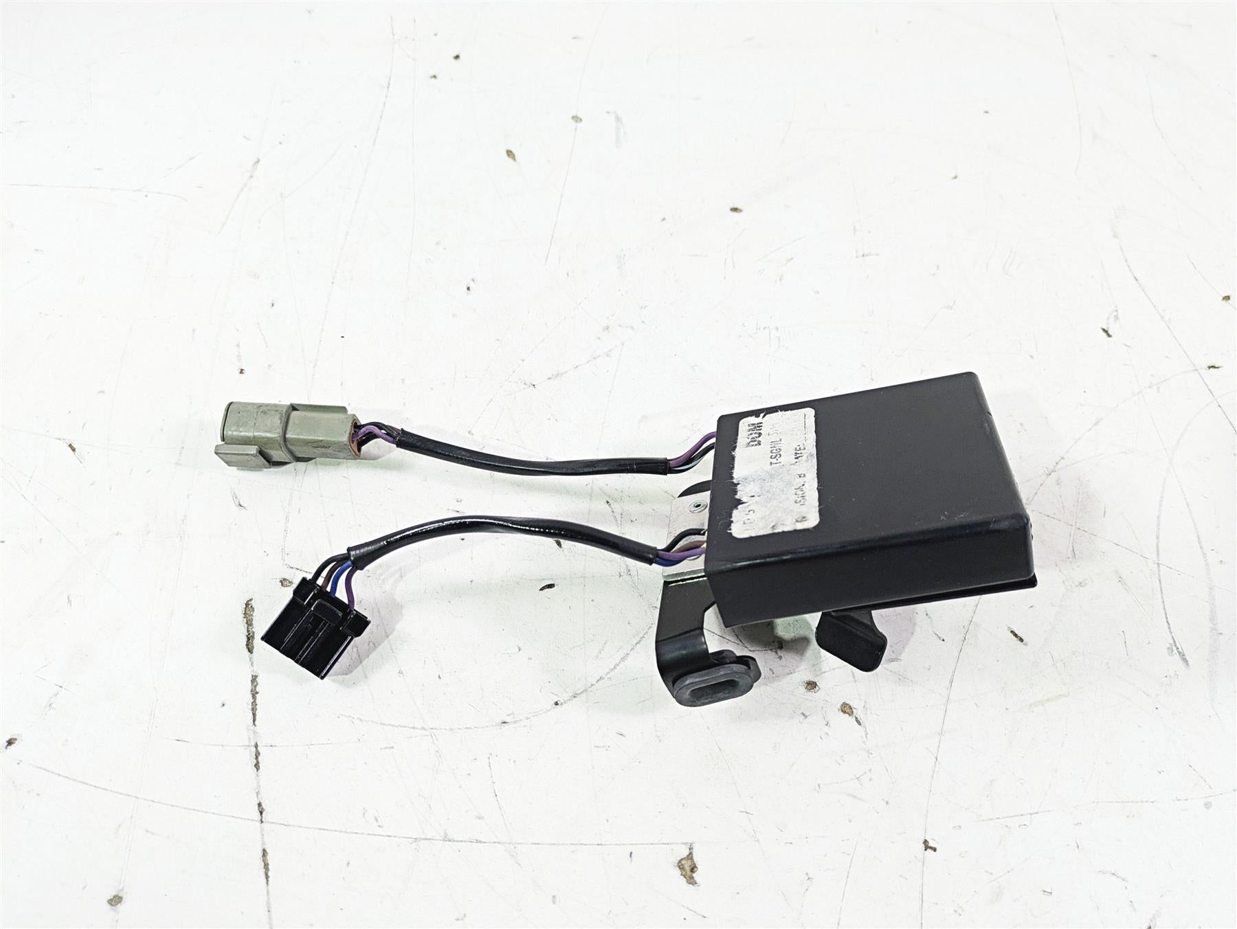 2012 Harley VRSCF Muscle V Rod Blinker Turn Signal Module 69457-09 69825-09 {{ shop.shopifyCountryName }} - Mototech271