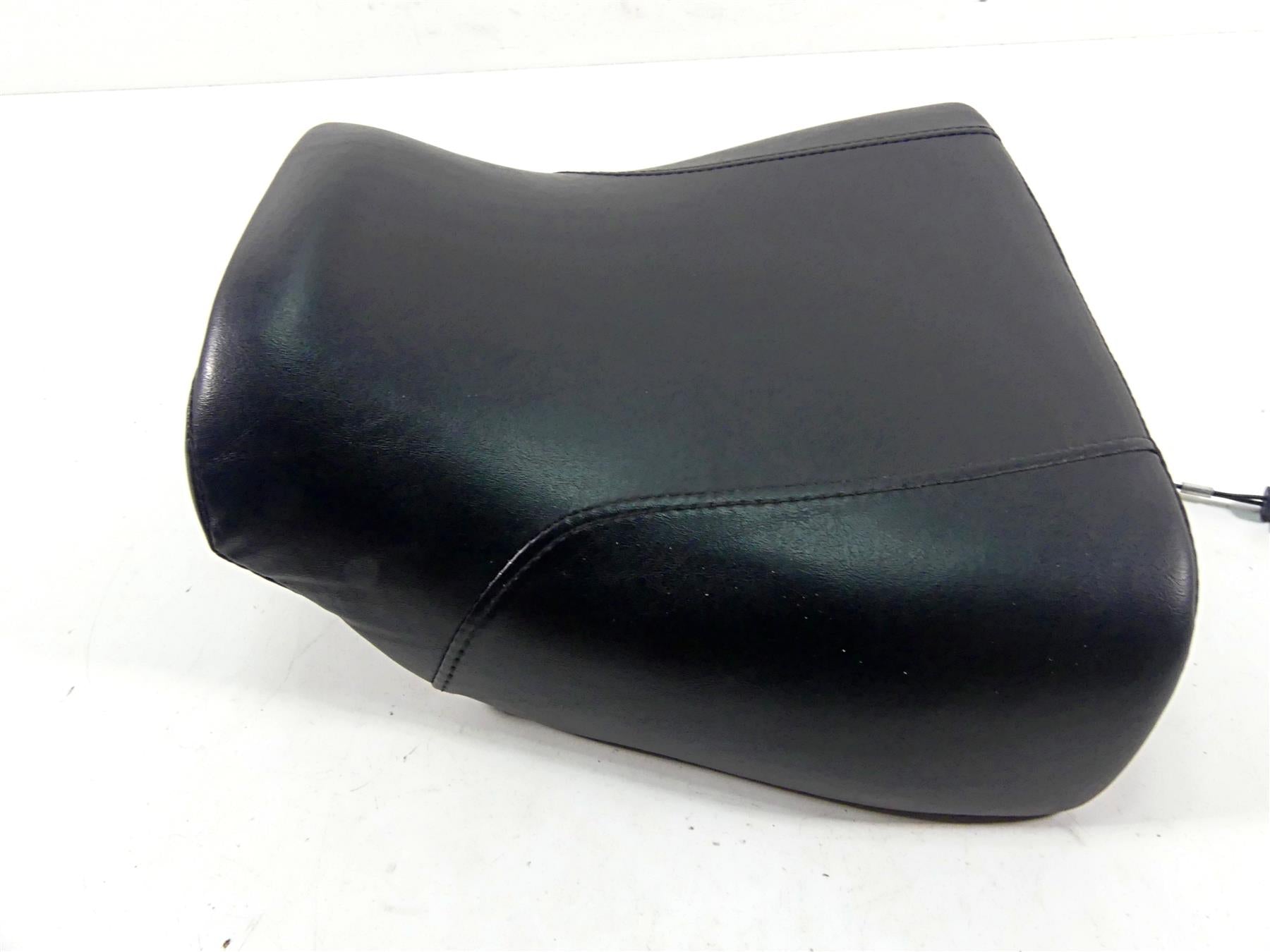 2015 Harley VRSCF Muscle V-Rod Front Rider Seat Saddle 52433-09 {{ shop.shopifyCountryName }} - Mototech271