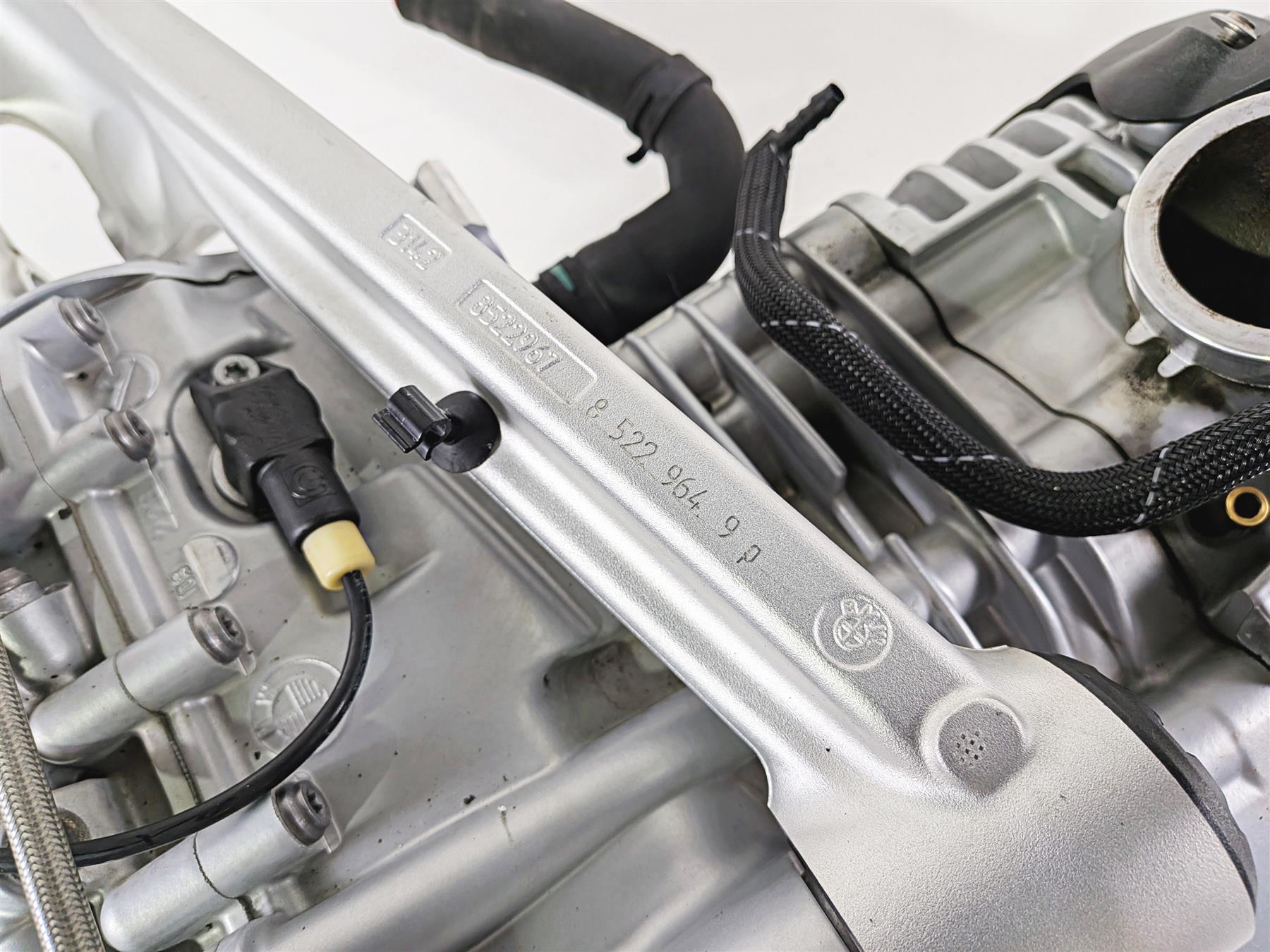 2016 BMW R1200 GS K50 Running Engine Transmission + Trailing Arm 46k 11008389099 {{ shop.shopifyCountryName }} - Mototech271