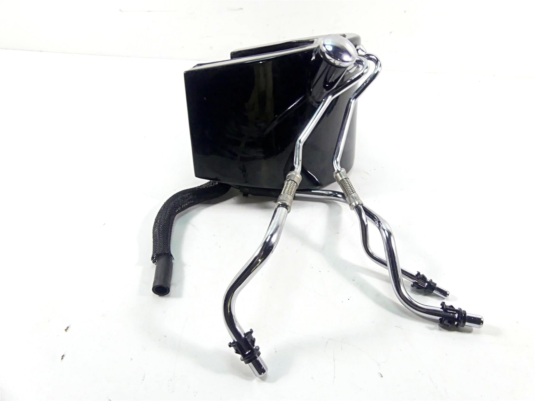 2016 Harley Softail FLS Slim Oil Tank Reservoir & Hoses Set 62492-01A {{ shop.shopifyCountryName }} - Mototech271