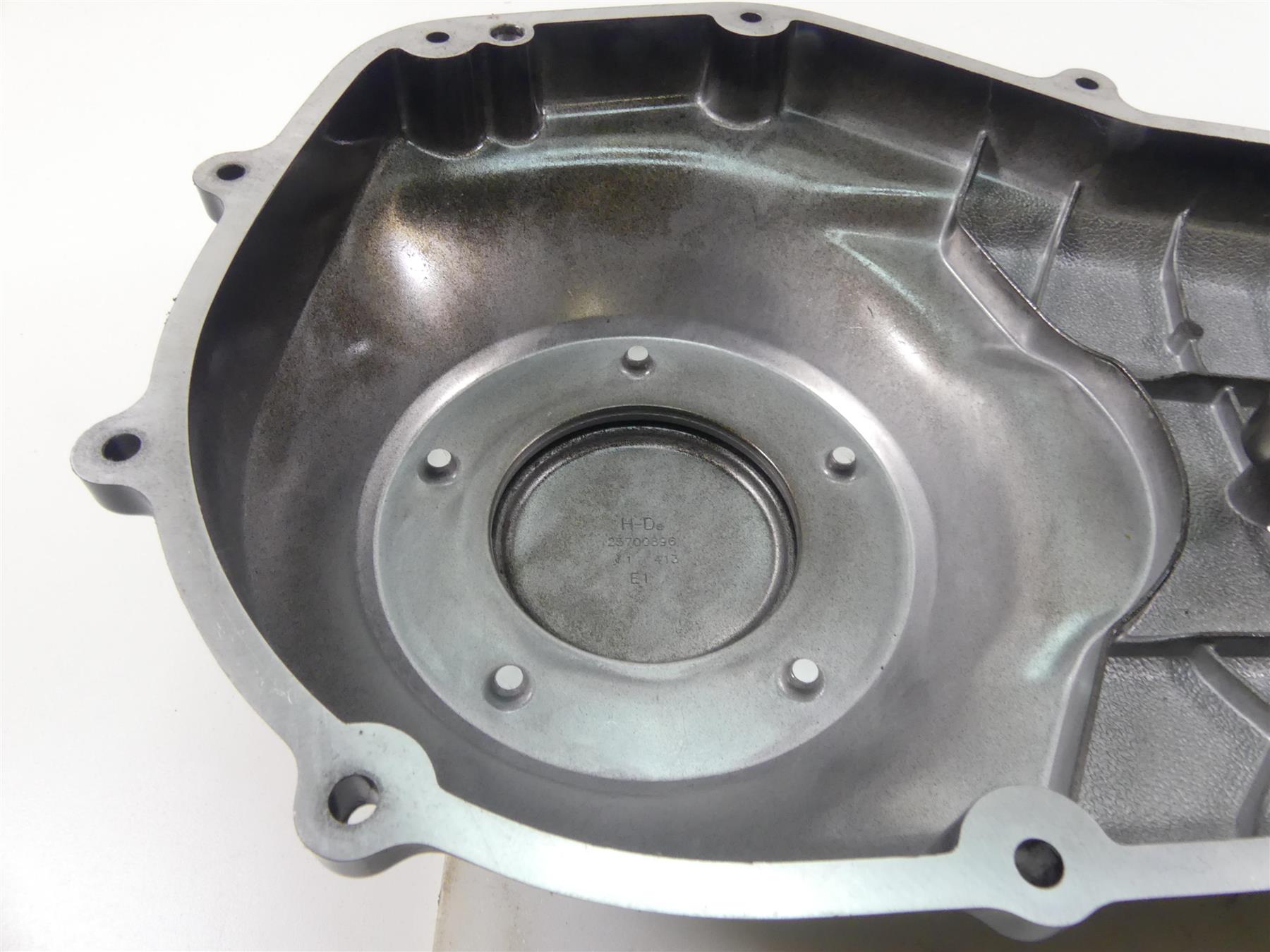 2018 Harley FXBRS Softail Breakout Outer Primary Drive Clutch Cover 25701074 {{ shop.shopifyCountryName }} - Mototech271