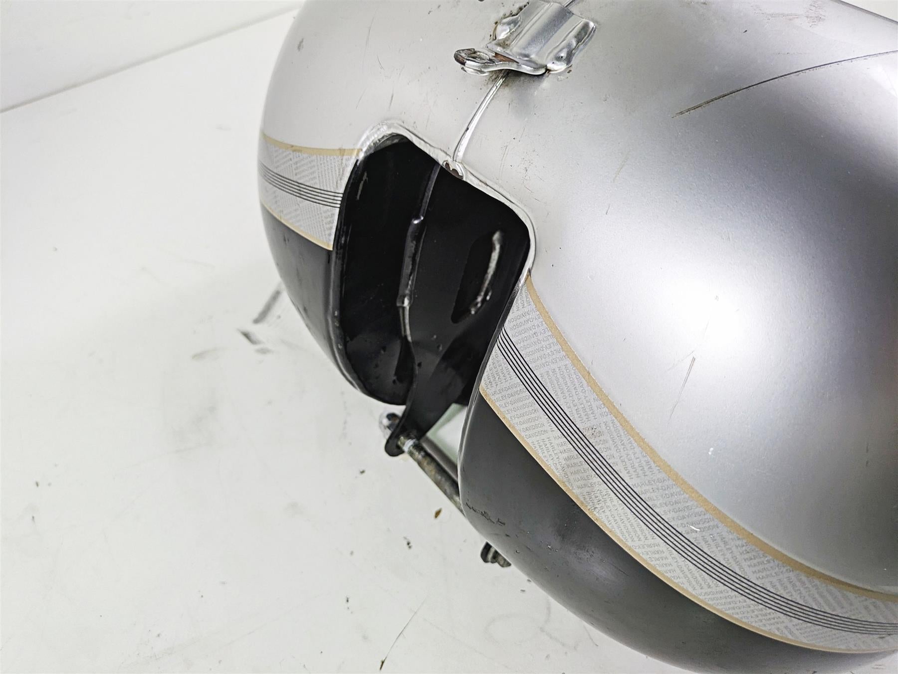 2003 Harley Softail FXSTDI Deuce 100th Fuel Gas Petrol Tank - Read 62082-00D {{ shop.shopifyCountryName }} - Mototech271