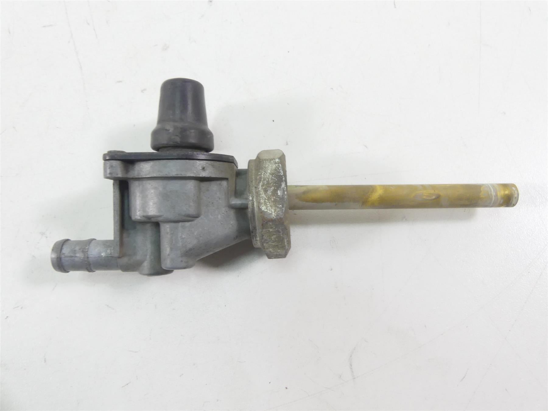 2007 Honda VT1100 C Shadow Spirit Fuel Gas Petrol Valve Petcock 16950-MAH-023 {{ shop.shopifyCountryName }} - Mototech271