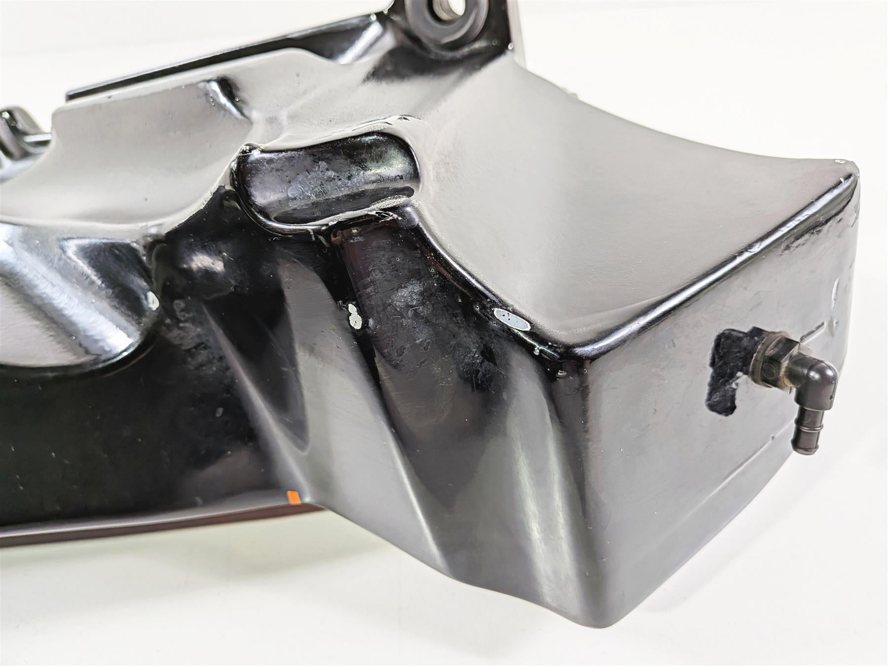 2005 KTM 950 LC8 Adventure Left Side Plastic Fuel Gas Tank 60007013044 {{ shop.shopifyCountryName }} - Mototech271