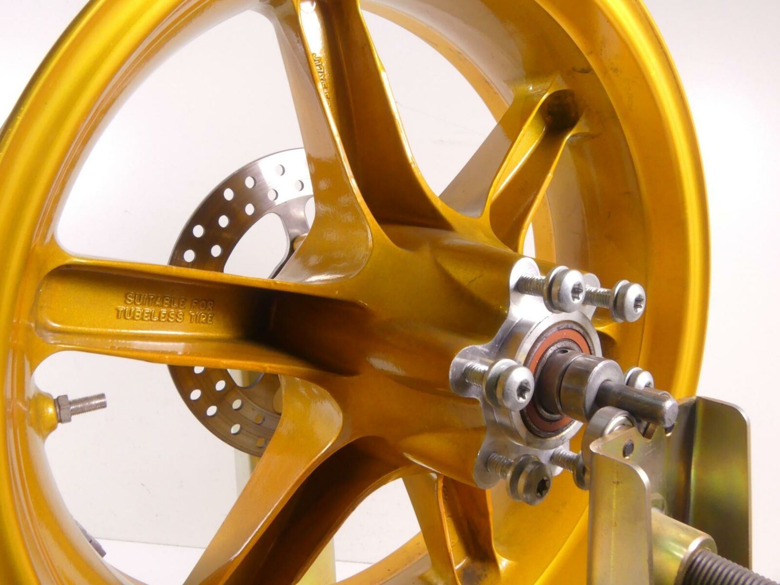 2006 Buell XB12SCG Lightning Straight Rear Wheel Wim 17x5.5 G0309.02A8 {{ shop.shopifyCountryName }} - Mototech271