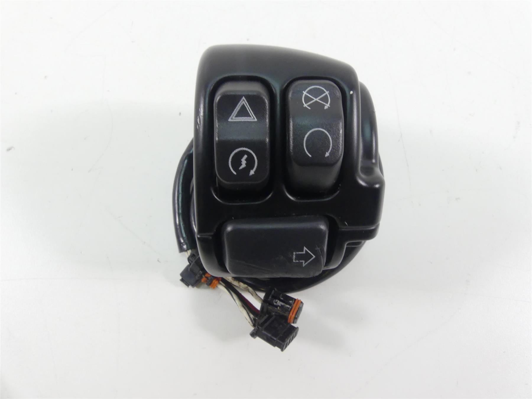 2020 Harley Softail FXBB Street Bob Right Start Stop Control Switch 71500462 {{ shop.shopifyCountryName }} - Mototech271