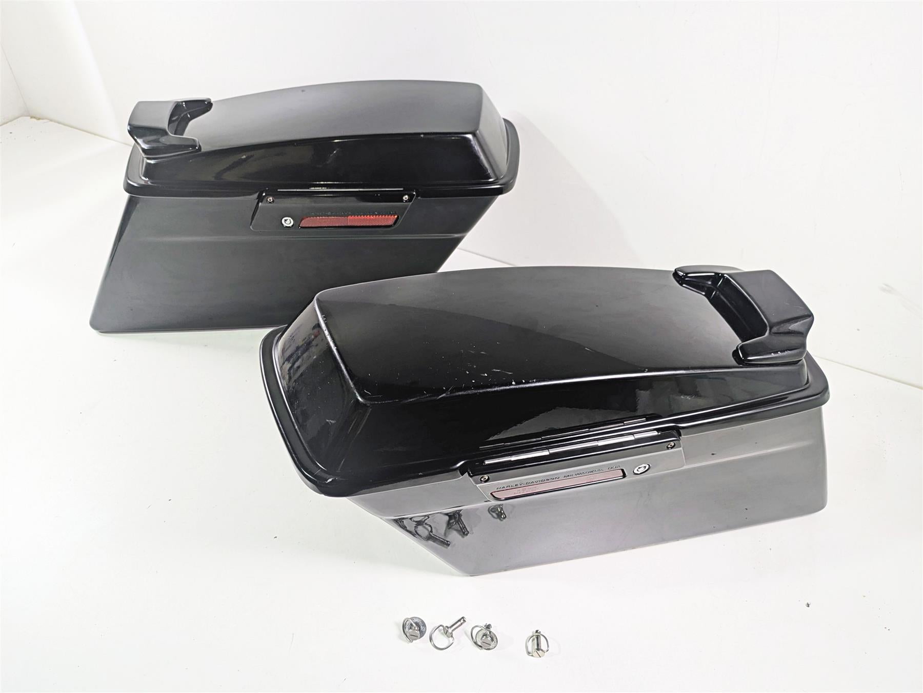 2001 Harley Touring FLHX Street Glide Left Right Saddlebag Set 90752-93 90753-93 {{ shop.shopifyCountryName }} - Mototech271