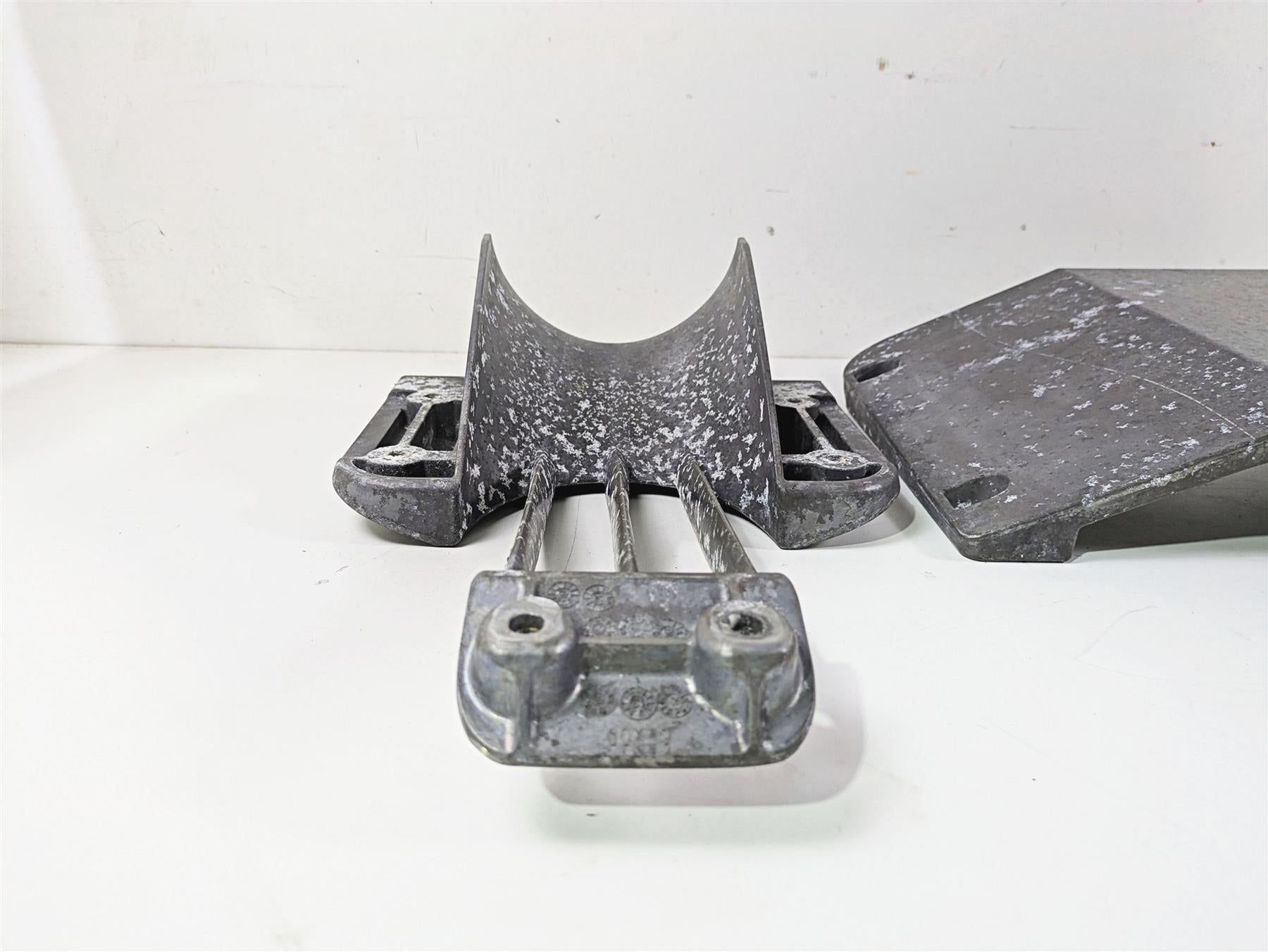 2019 Yamaha VX Cruiser HO 1800 Skid Plate Speed Sensor Set F2W-U273B-00-00 {{ shop.shopifyCountryName }} - Mototech271