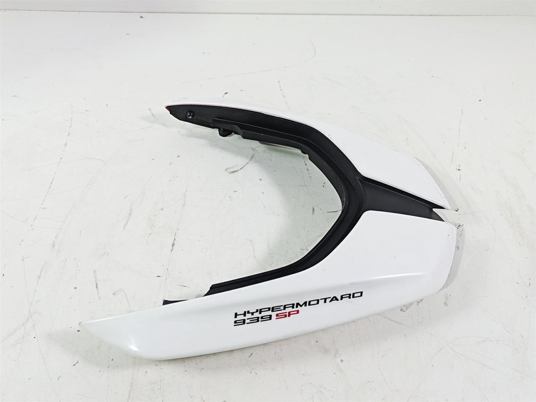 2018 Ducati Hypermotard 939 SP Rear Tail Fairing Side Cover 483P1762AK 483P1772A {{ shop.shopifyCountryName }} - Mototech271