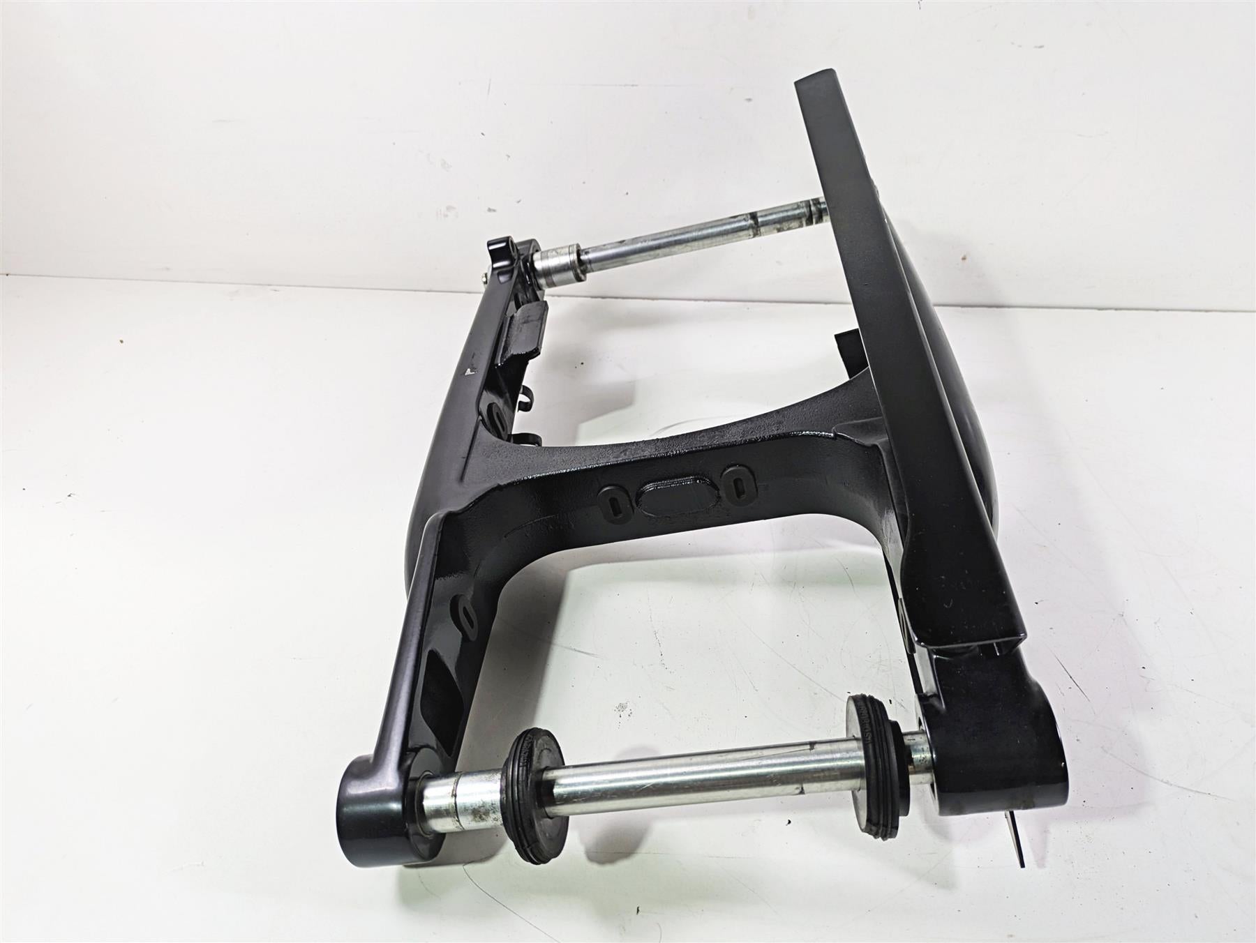 2016 Harley VRSCDX Night Rod Swingarm Swing Arm & Guards 48612-07A {{ shop.shopifyCountryName }} - Mototech271