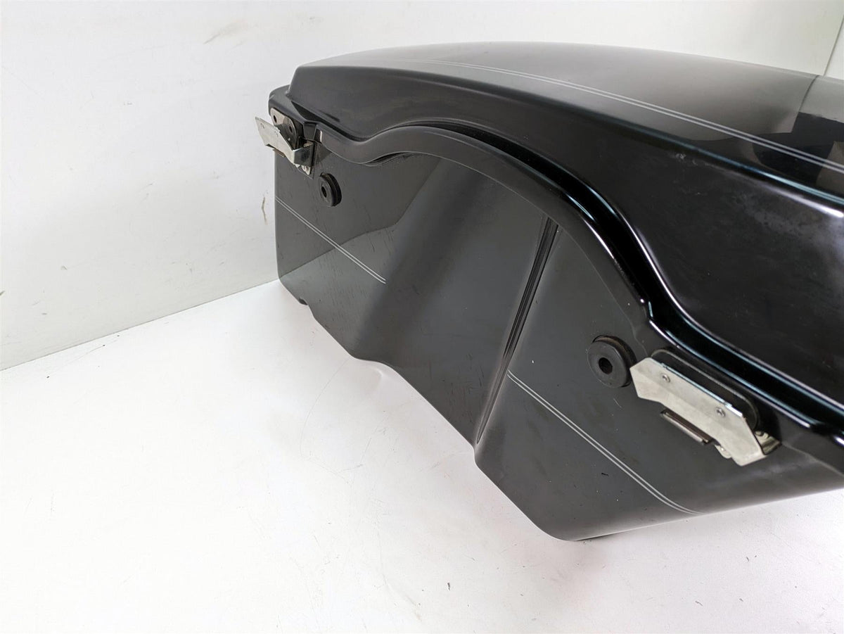 2006 Harley Touring FLHTCUI Electra Glide Left Saddlebag Saddle Bag 90753-93 {{ shop.shopifyCountryName }} - Mototech271