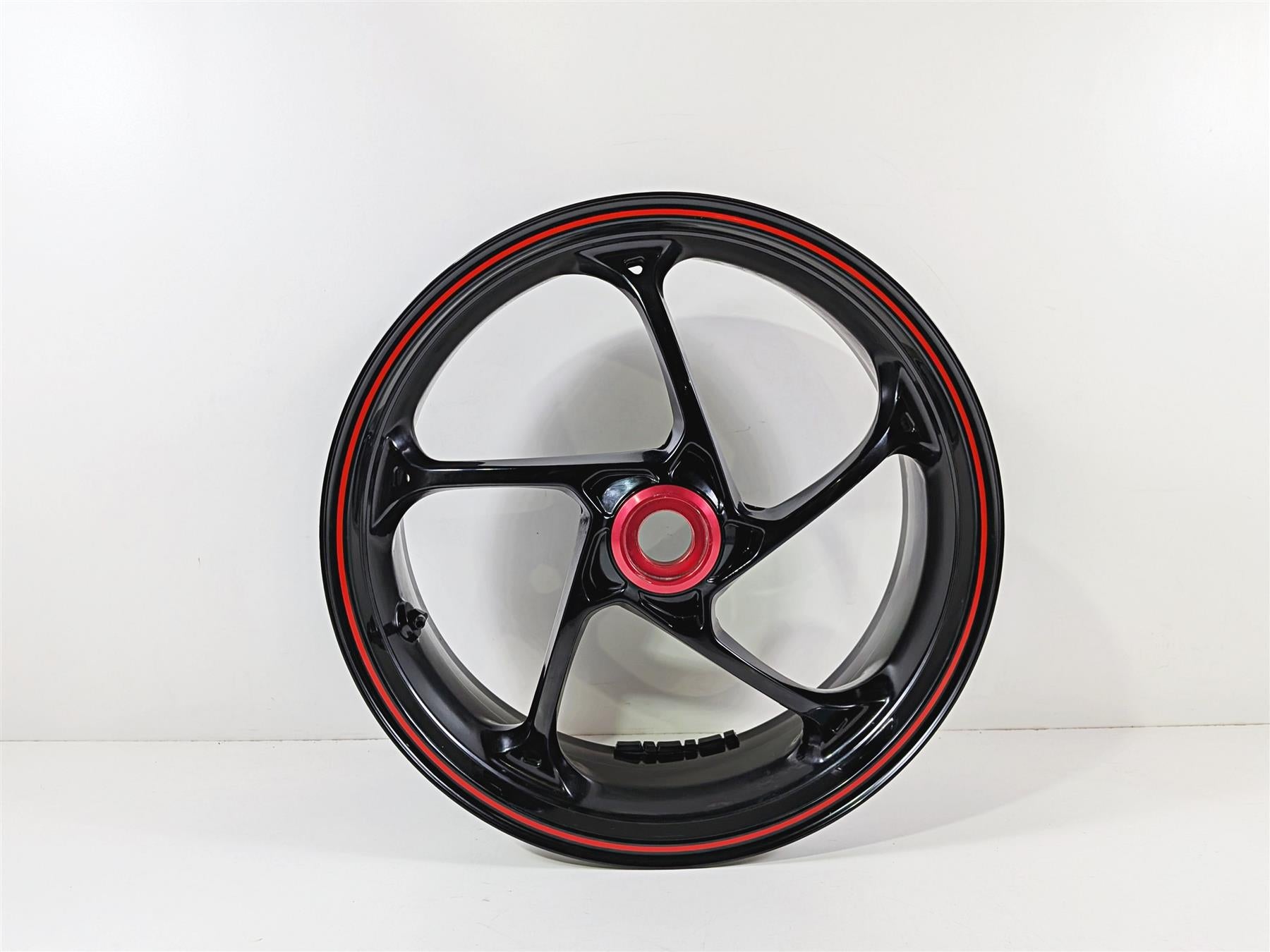 2019 Triumph Speed Triple RS 1050 Straight Nice Rear Wheel Rim 17x6 T2010574 {{ shop.shopifyCountryName }} - Mototech271