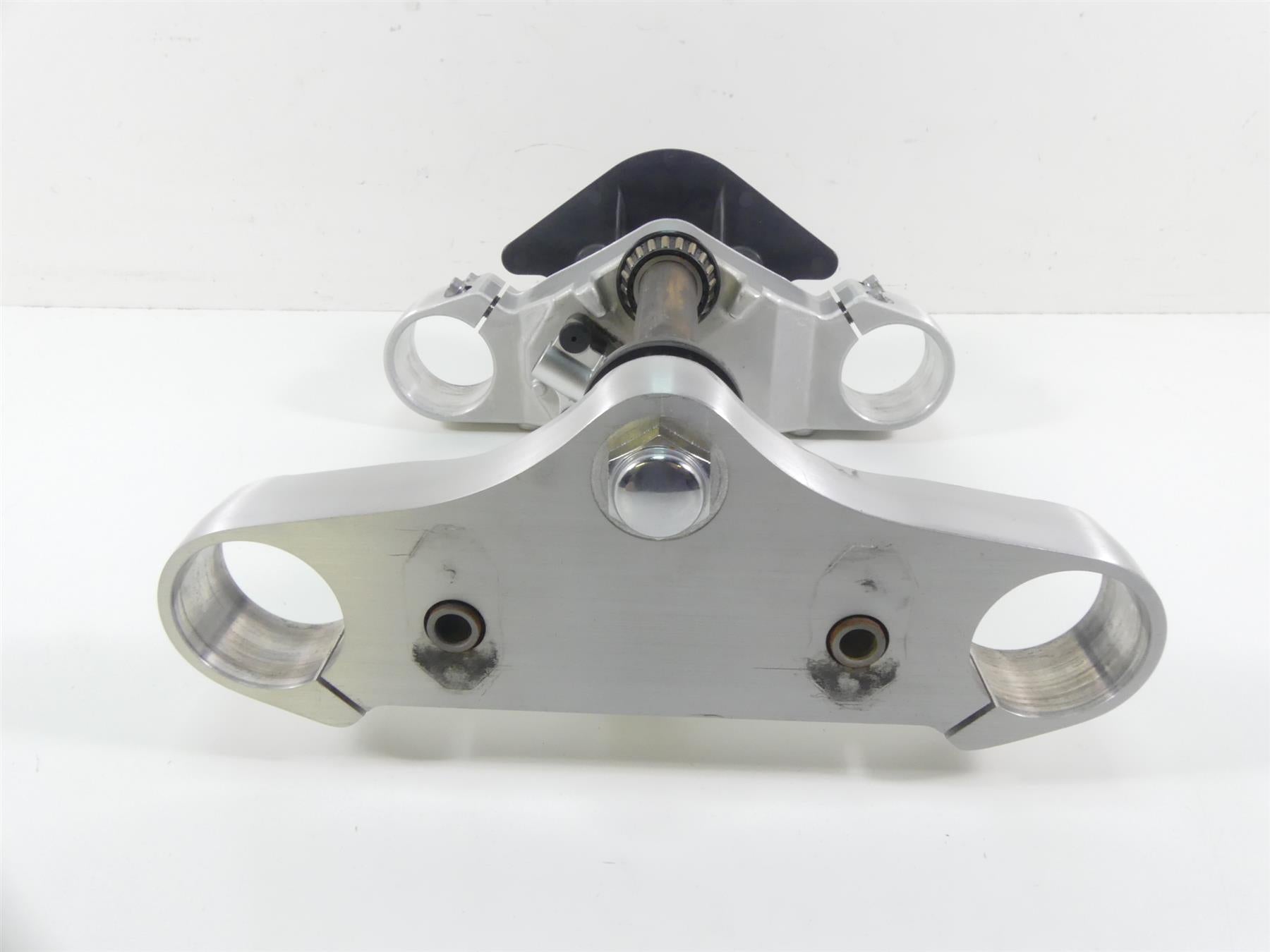2007 Suzuki M109R VZR1800 Boulevard Upper & Lower Triple Tree 51410-48G00 {{ shop.shopifyCountryName }} - Mototech271