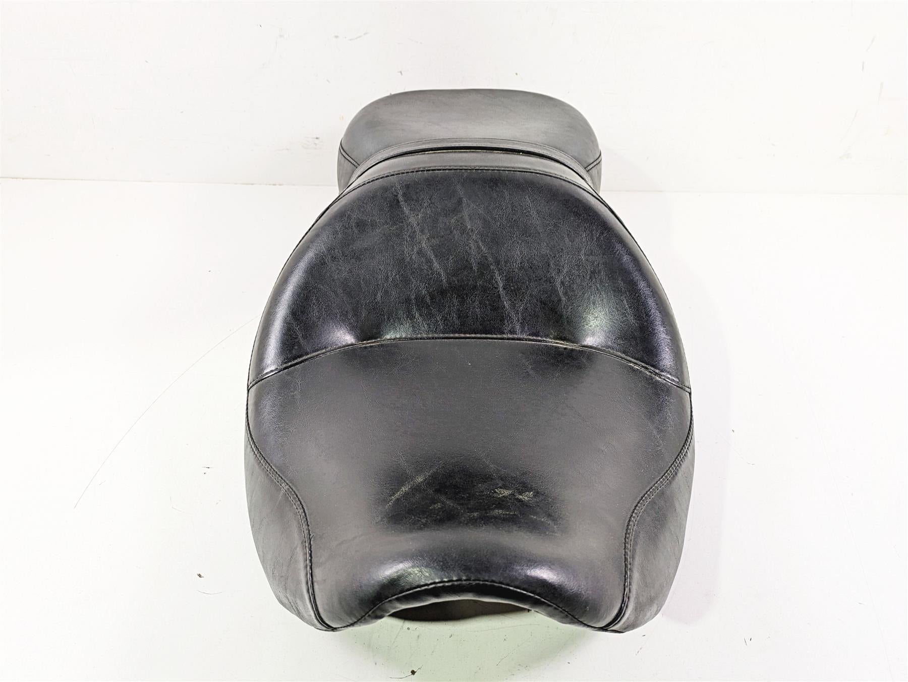 2002 Harley Dyna FXDL Low Rider Sundowner Driver Rider Seat Saddle 51540-01A {{ shop.shopifyCountryName }} - Mototech271