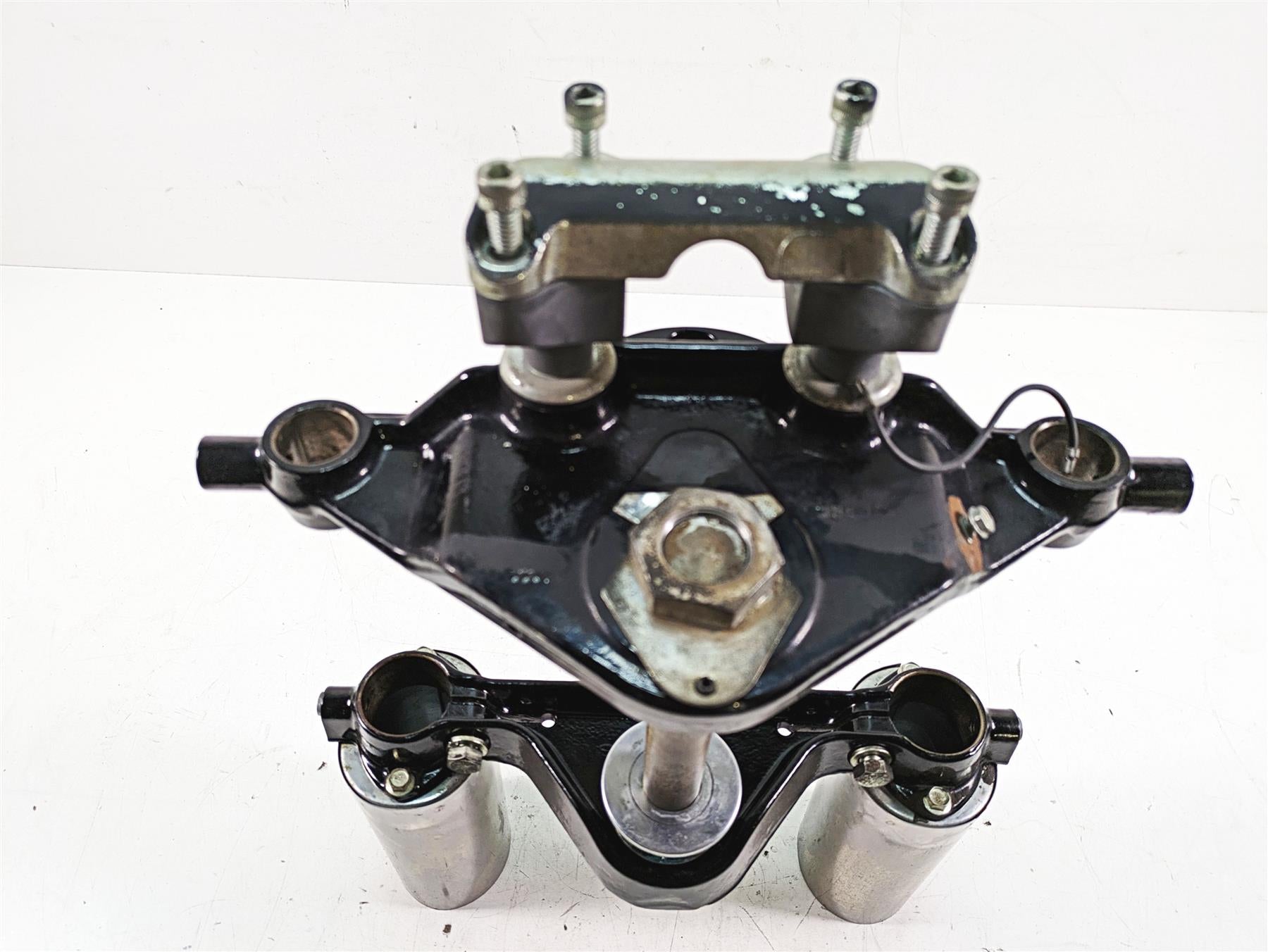 2008 Harley FLHTCU Electra Glide Upper Lower Triple Tree Riser Set 45446-87A {{ shop.shopifyCountryName }} - Mototech271