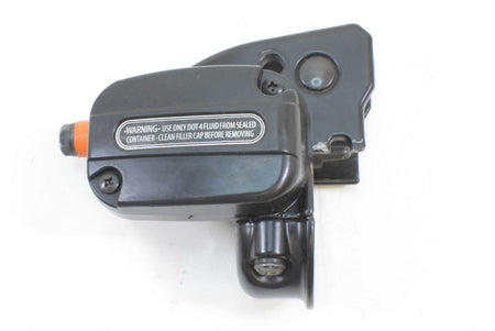 2013 Harley Touring FLHTCU Electra Glide Front Brake Master Cylinder 42862-06B {{ shop.shopifyCountryName }} - Mototech271