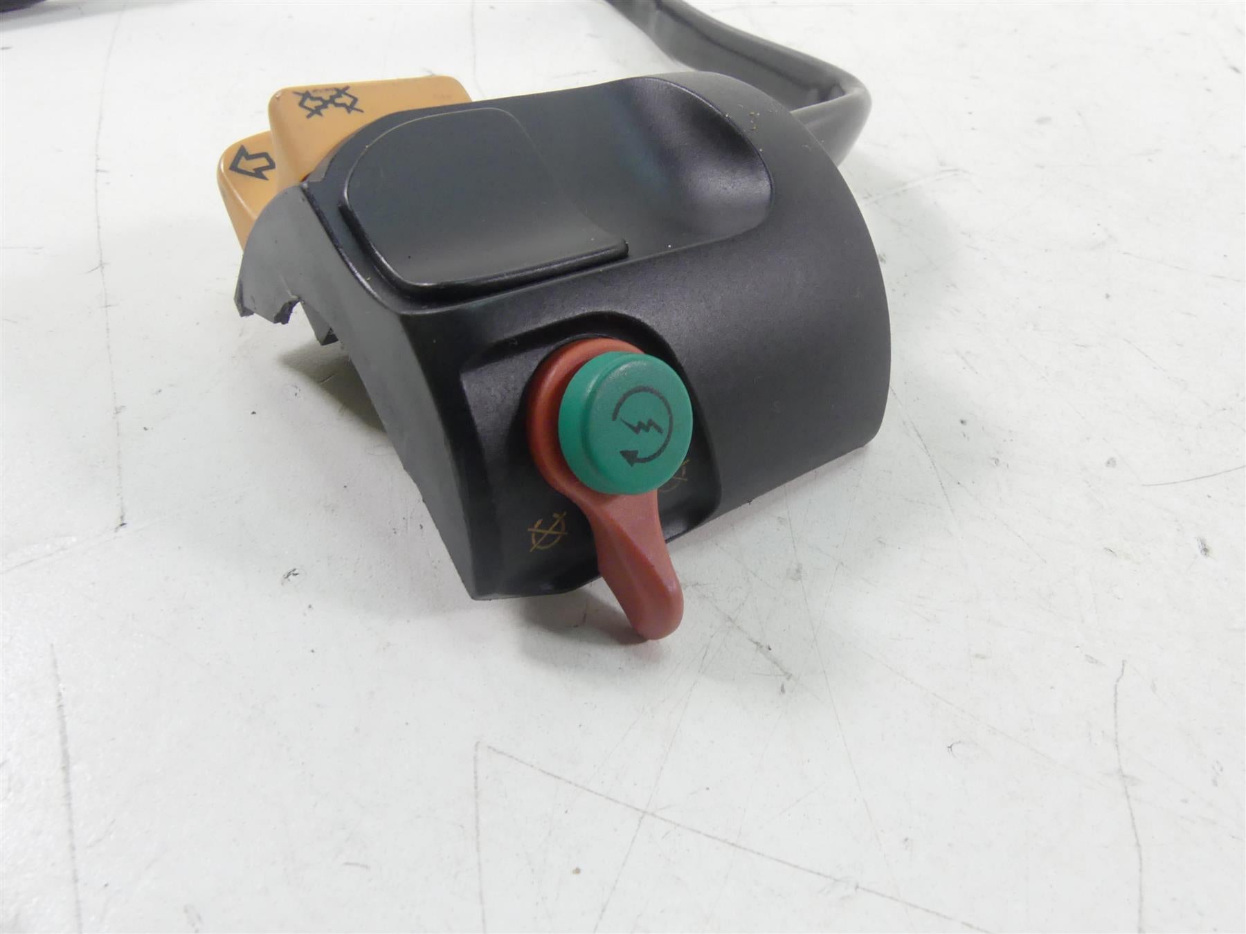 1999 BMW R1100 GS 259E Right Hand Start Control Switch 61312306179 61312305233 {{ shop.shopifyCountryName }} - Mototech271