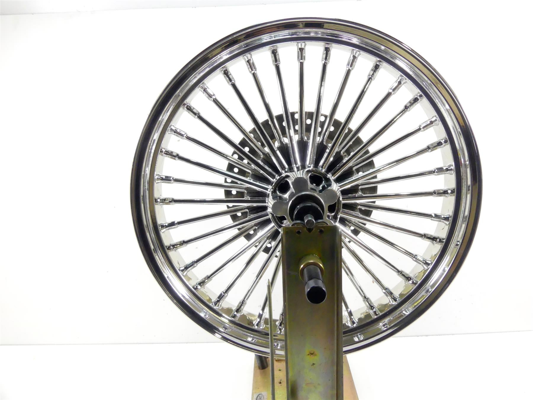 2017 Harley Softail FXSB Breakout Chrome Front Wheel Rim Fat Spoke 21x3.5 {{ shop.shopifyCountryName }} - Mototech271