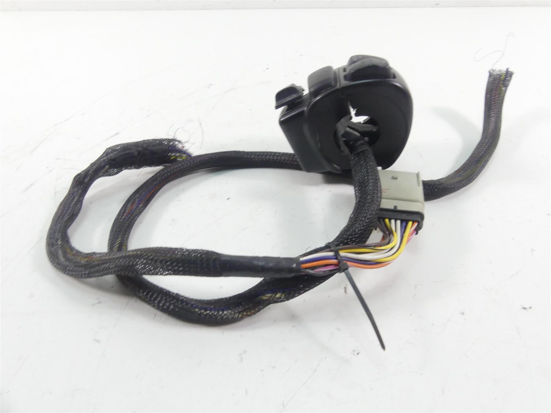 2012 Harley Touring FLHTK Electra Glide Left Hand Control Switch - Read 71682-06 {{ shop.shopifyCountryName }} - Mototech271
