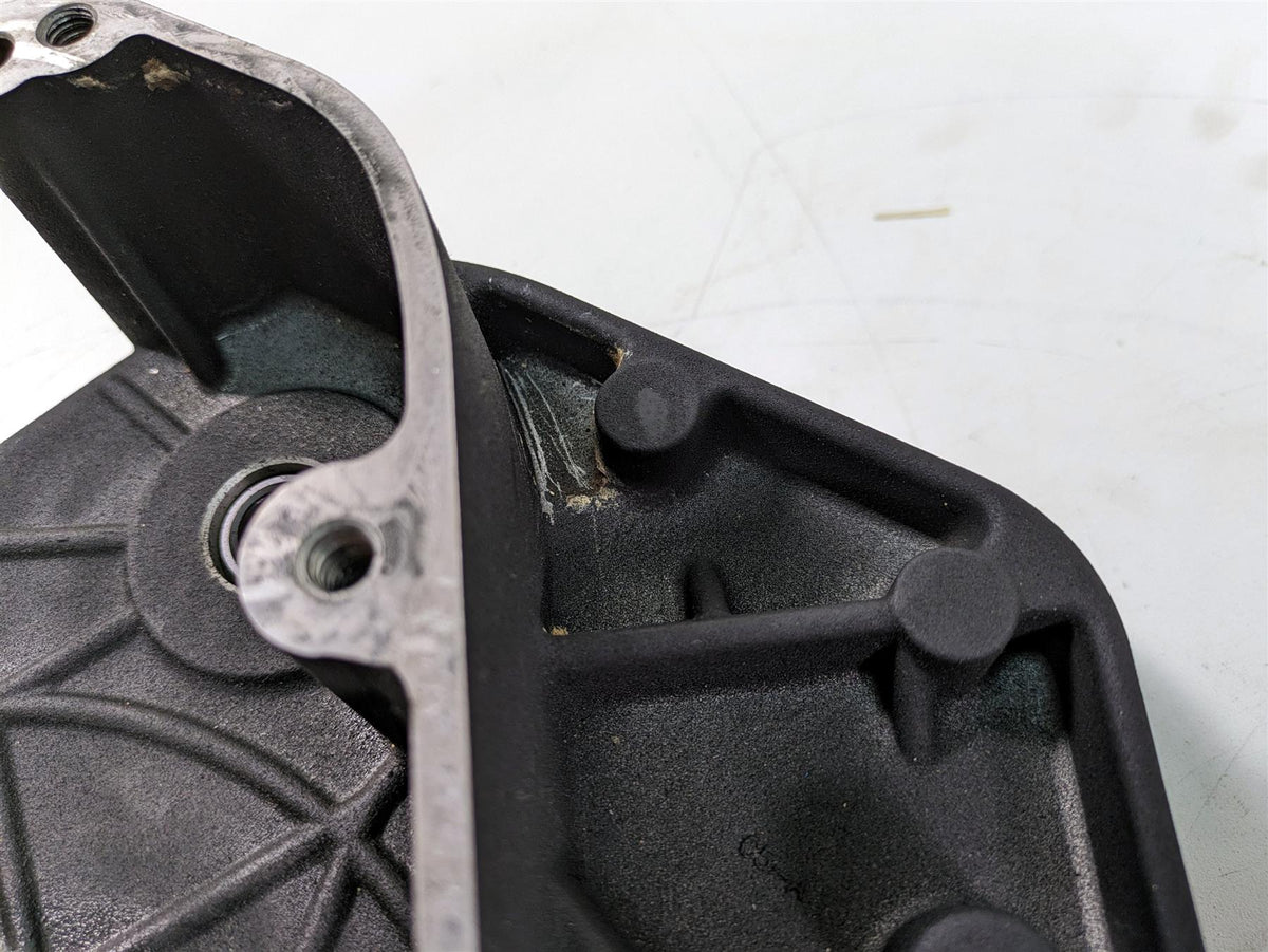 2006 Harley Touring FLHTCUI Electra Glide Inner Primary Drive Cover 60677-01C {{ shop.shopifyCountryName }} - Mototech271