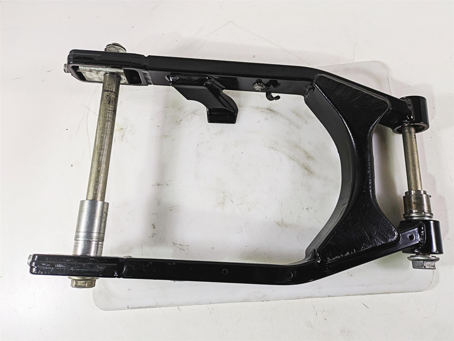 2017 Harley Dyna FXDB Street Bob Swingarm & Belt Guards & 25mm Axle 47820-10 {{ shop.shopifyCountryName }} - Mototech271