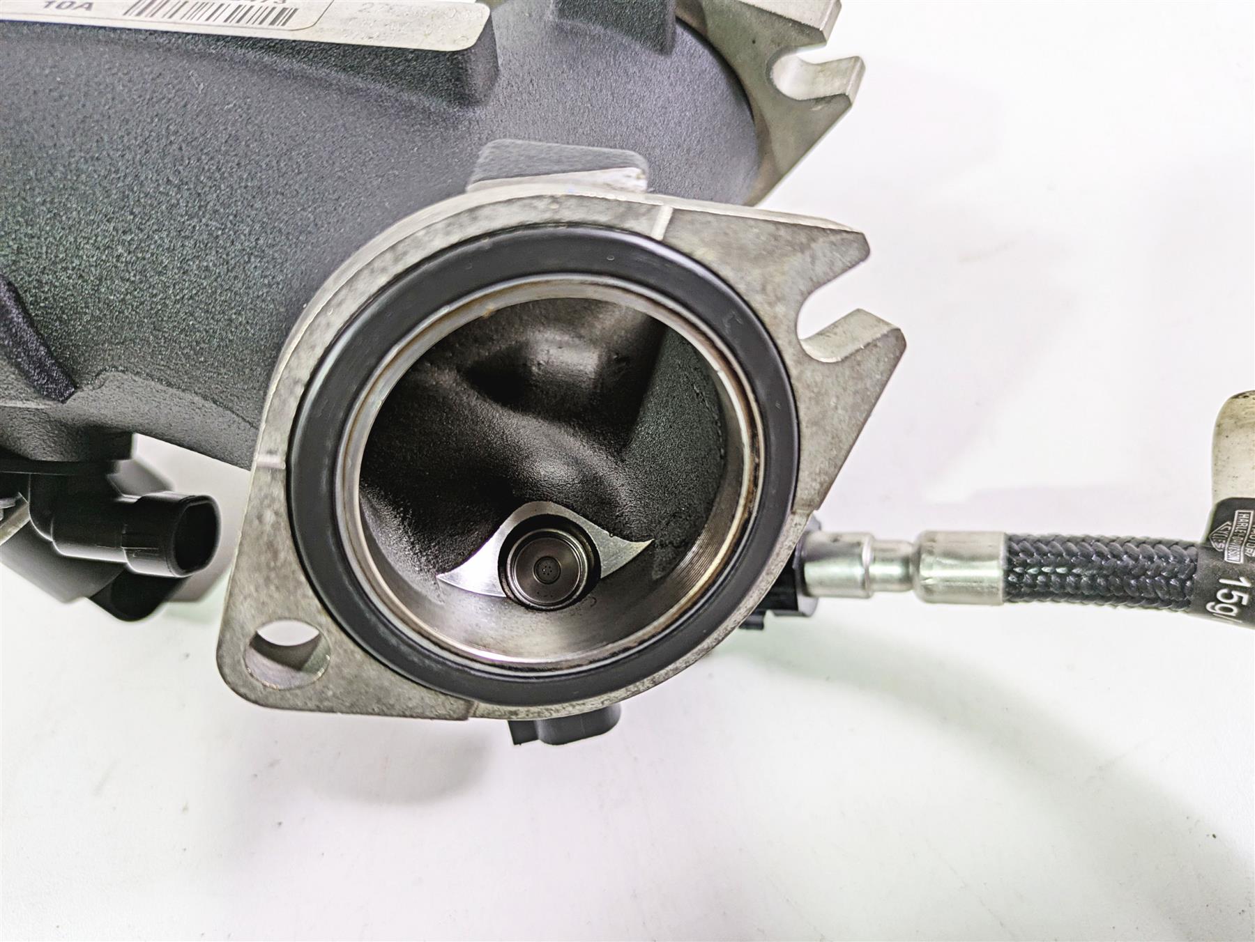 2017 Harley Dyna FXDB Street Bob Throttle Body Fuel Injection 27708-10A {{ shop.shopifyCountryName }} - Mototech271