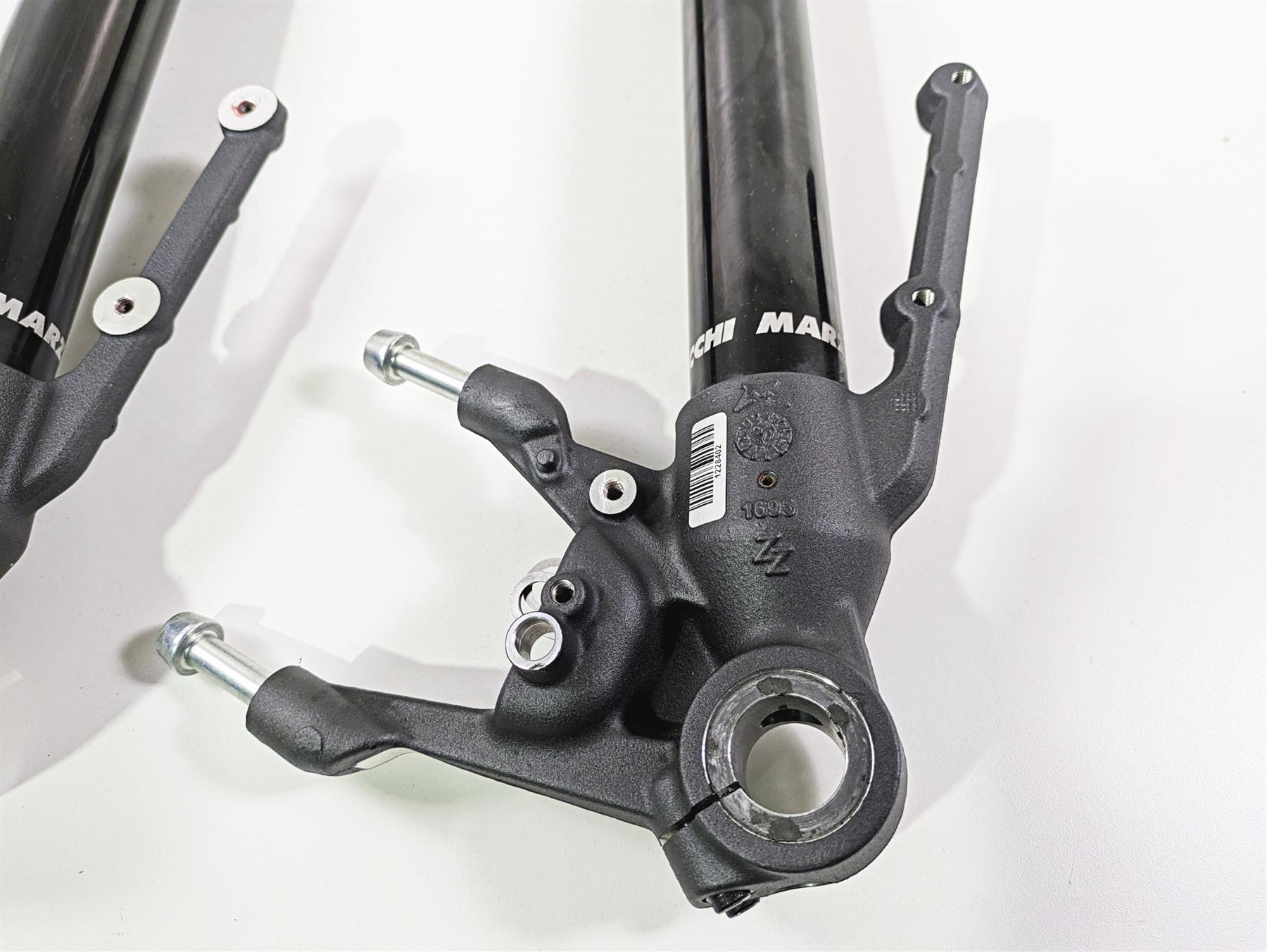2022 Ducati Hypermotard 950 Straight Marzocchi Front Forks 34420983A 34520983A {{ shop.shopifyCountryName }} - Mototech271